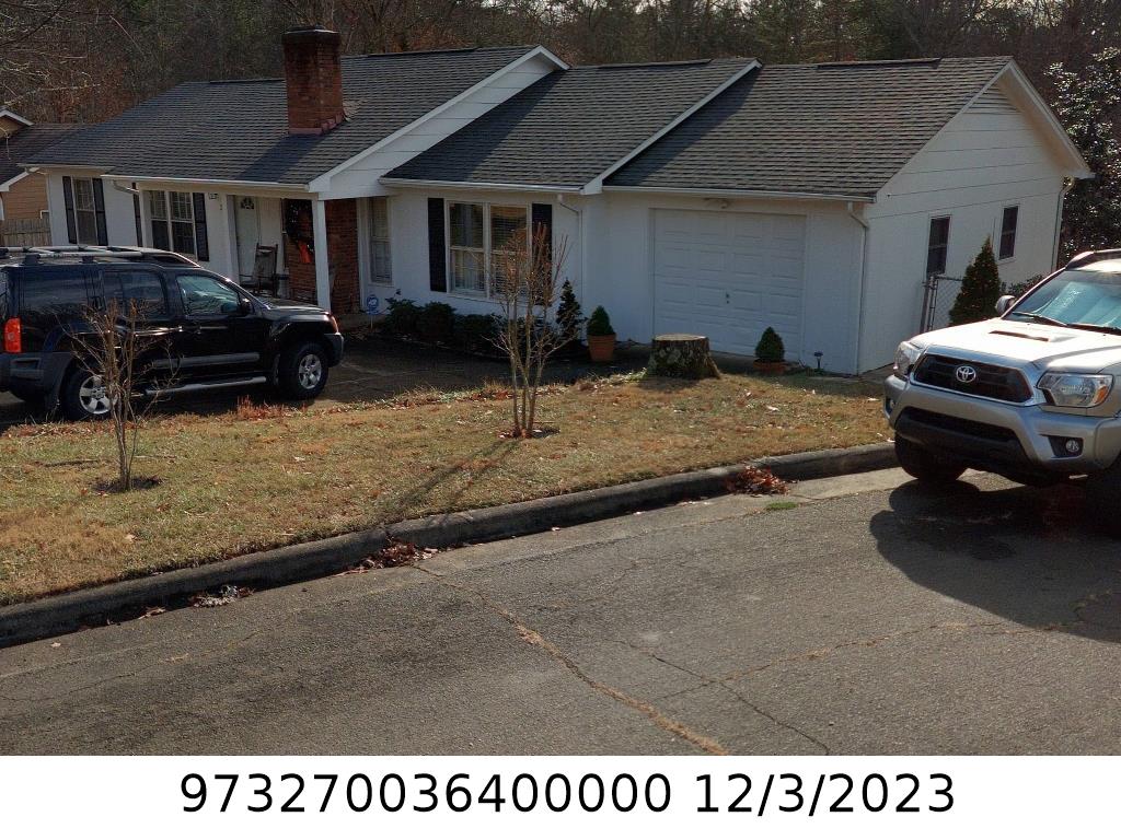 A picture of the property located at 2 CRANDON CT, ASHEVILLE NC 28804.