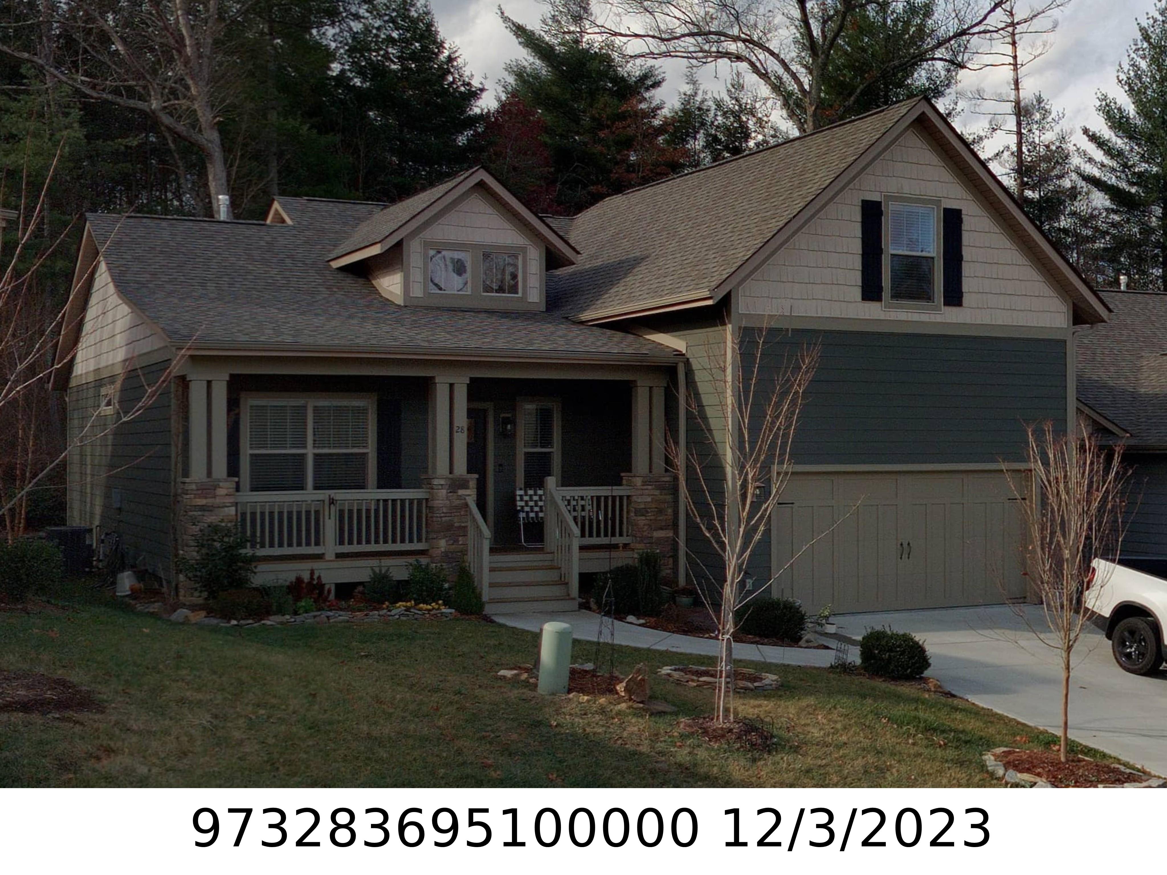 A picture of the property located at 28 ROBIN ROOST RD, WEAVERVILLE NC 28787.