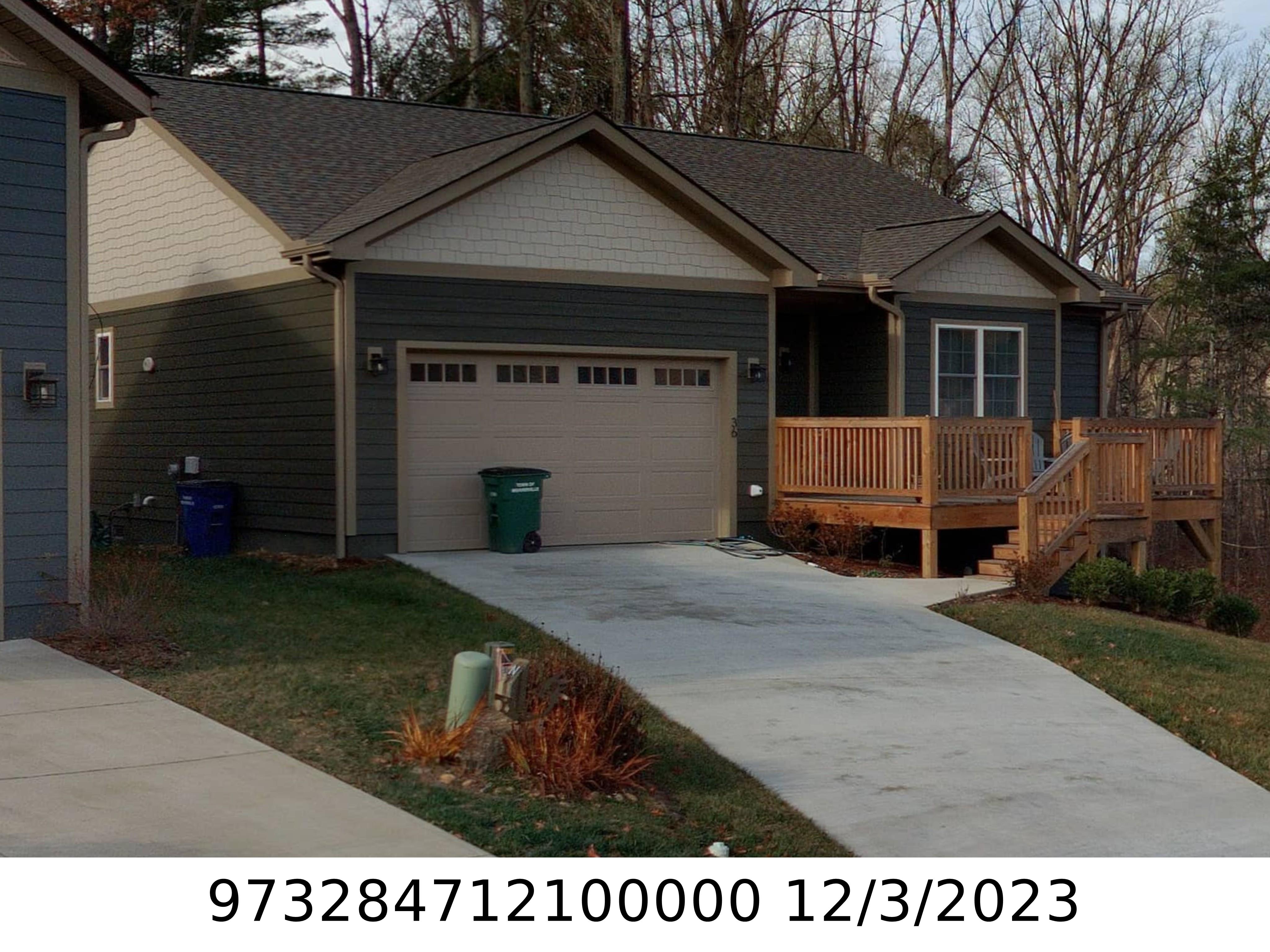 A picture of the property located at 36 ROBIN ROOST RD, WEAVERVILLE NC 28787.