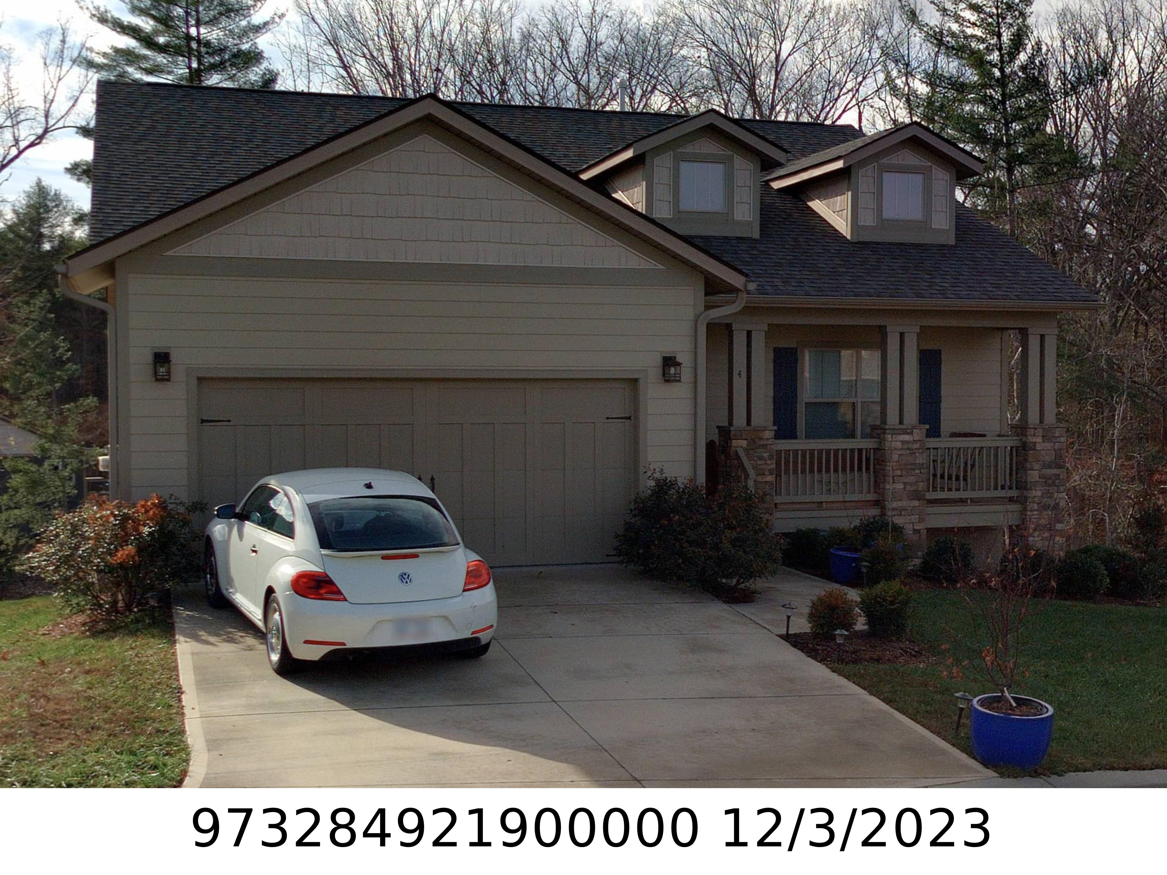 A picture of the property located at 4 DUNCANNON ST, WEAVERVILLE NC 28787.