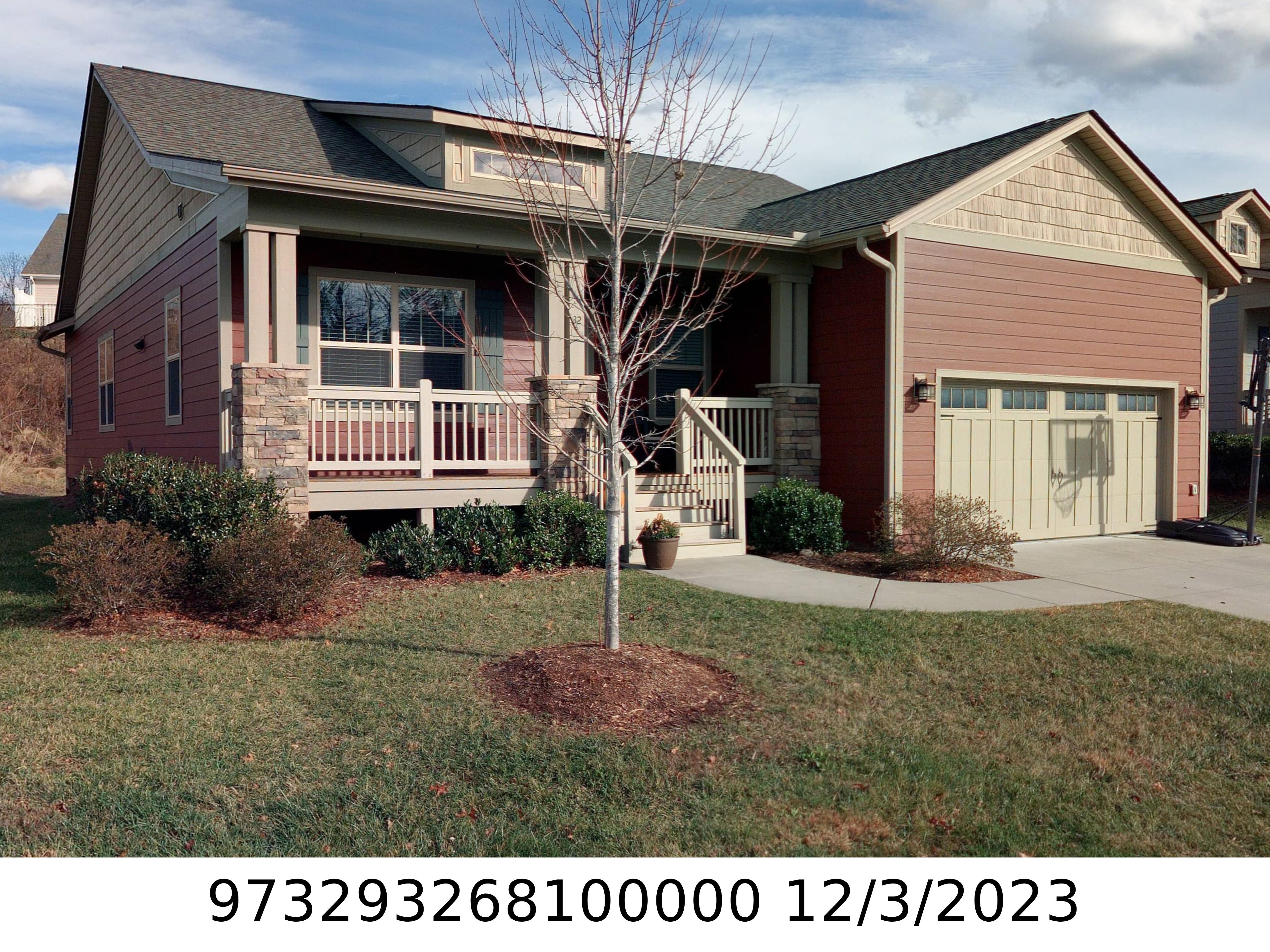 A picture of the property located at 32 SANDSTONE DR, WEAVERVILLE NC 28787.