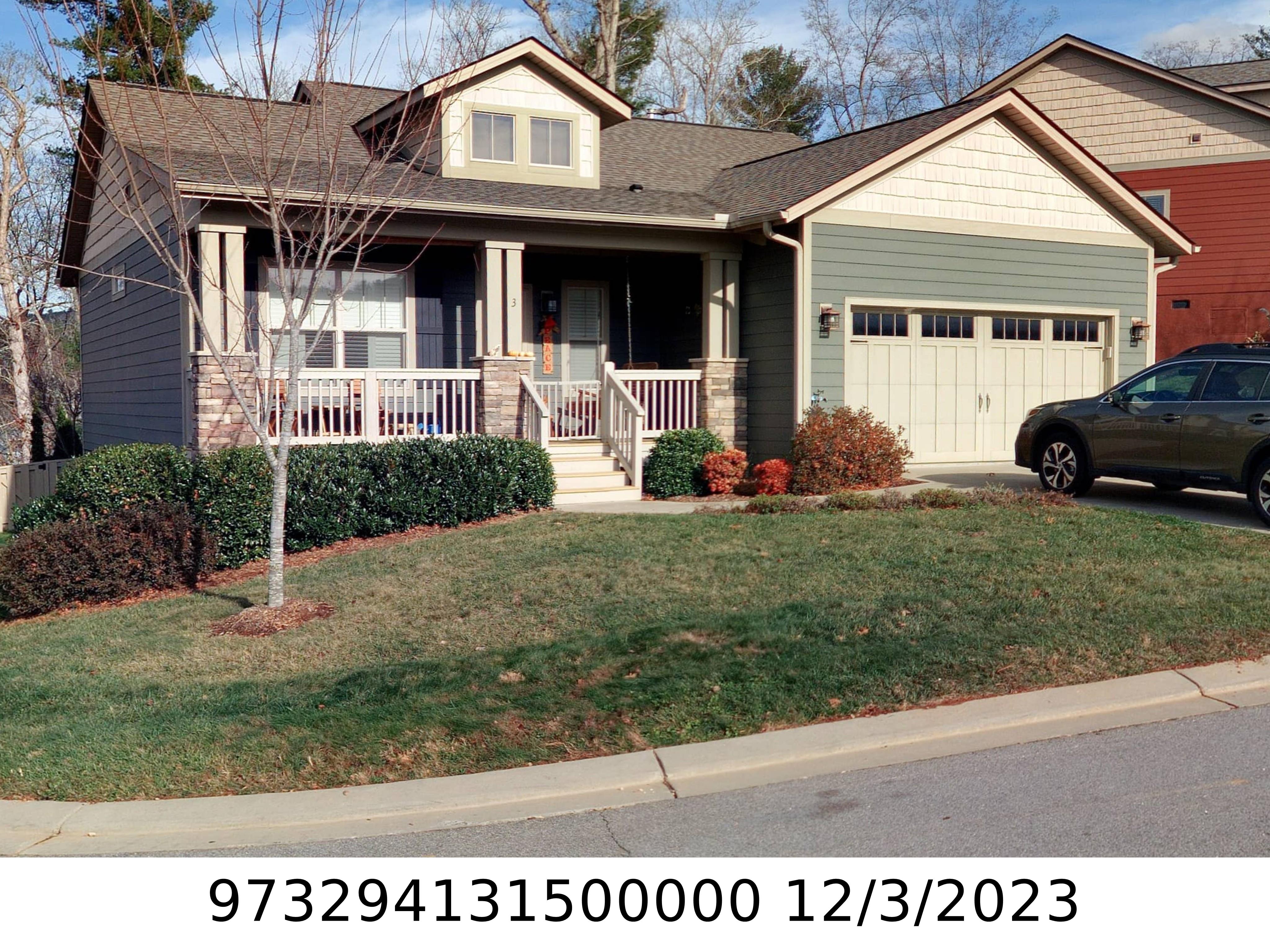 A picture of the property located at 3 DUNCANNON ST, WEAVERVILLE NC 28787.