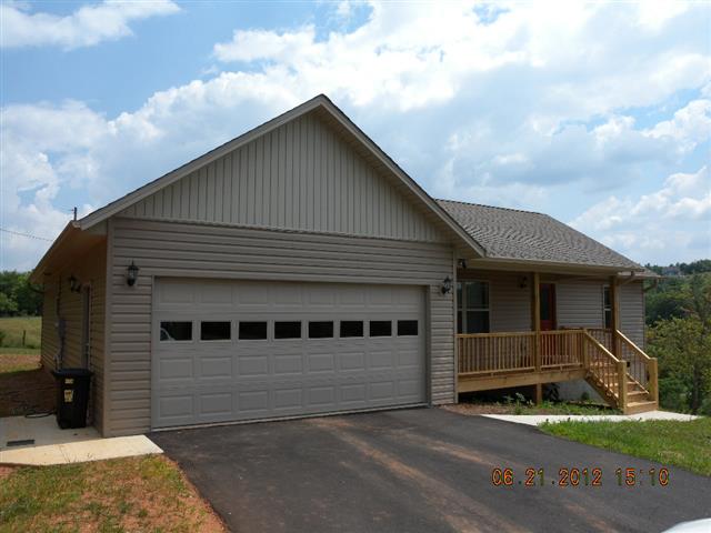 A picture of the property located at 21 PALE VISTA DR, WEAVERVILLE NC 28787.