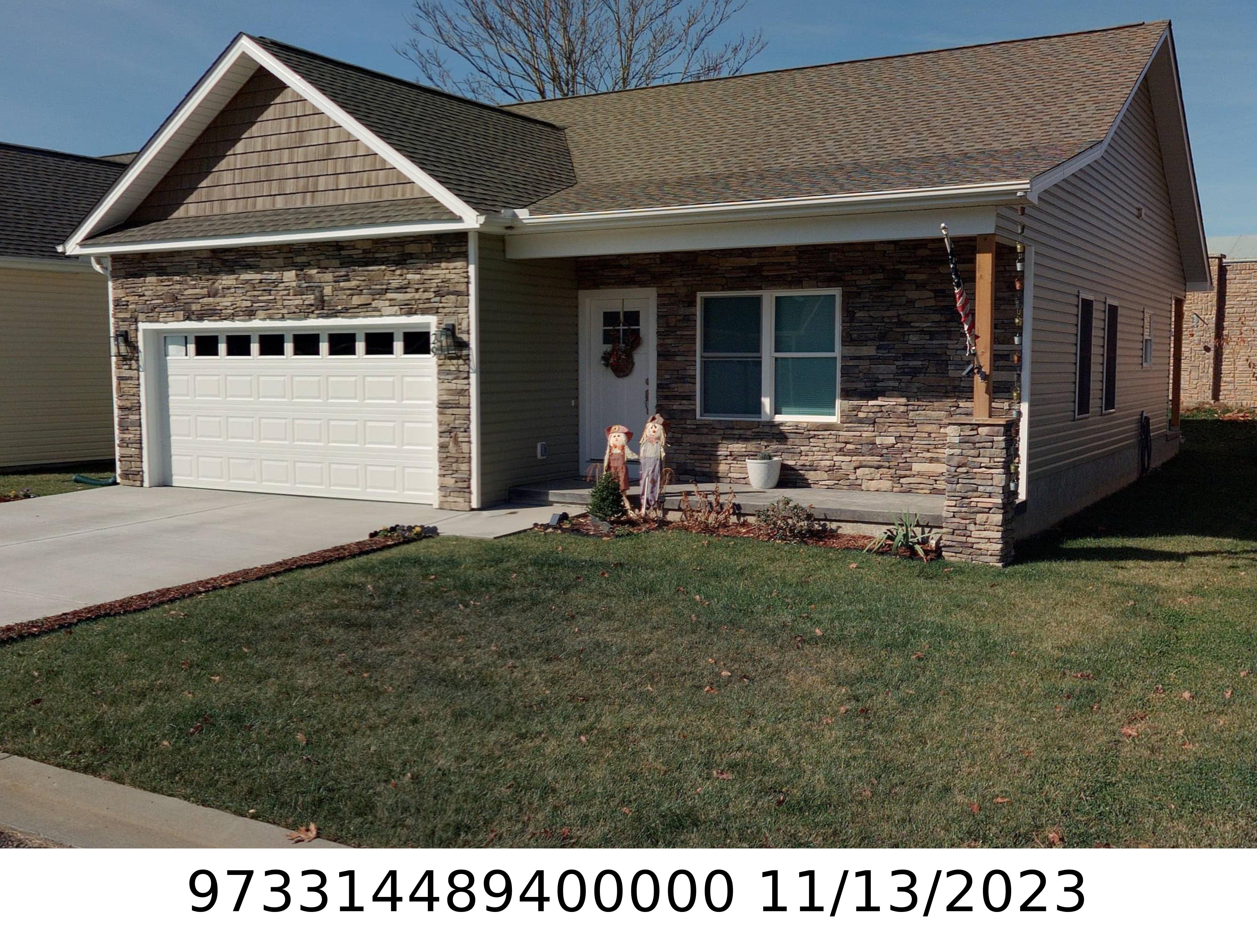A picture of the property located at 29 SAGE CREST LOOP, WEAVERVILLE NC 28787.