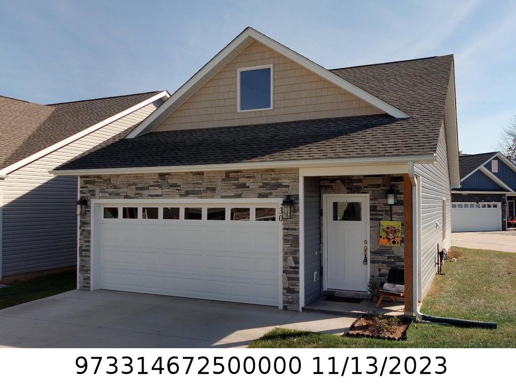 A picture of the property located at 32 SAGE CREST LOOP, WEAVERVILLE NC 28787.