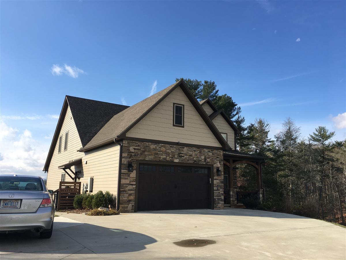 A picture of the property located at 72 GRACIE LN, WEAVERVILLE NC 28787.