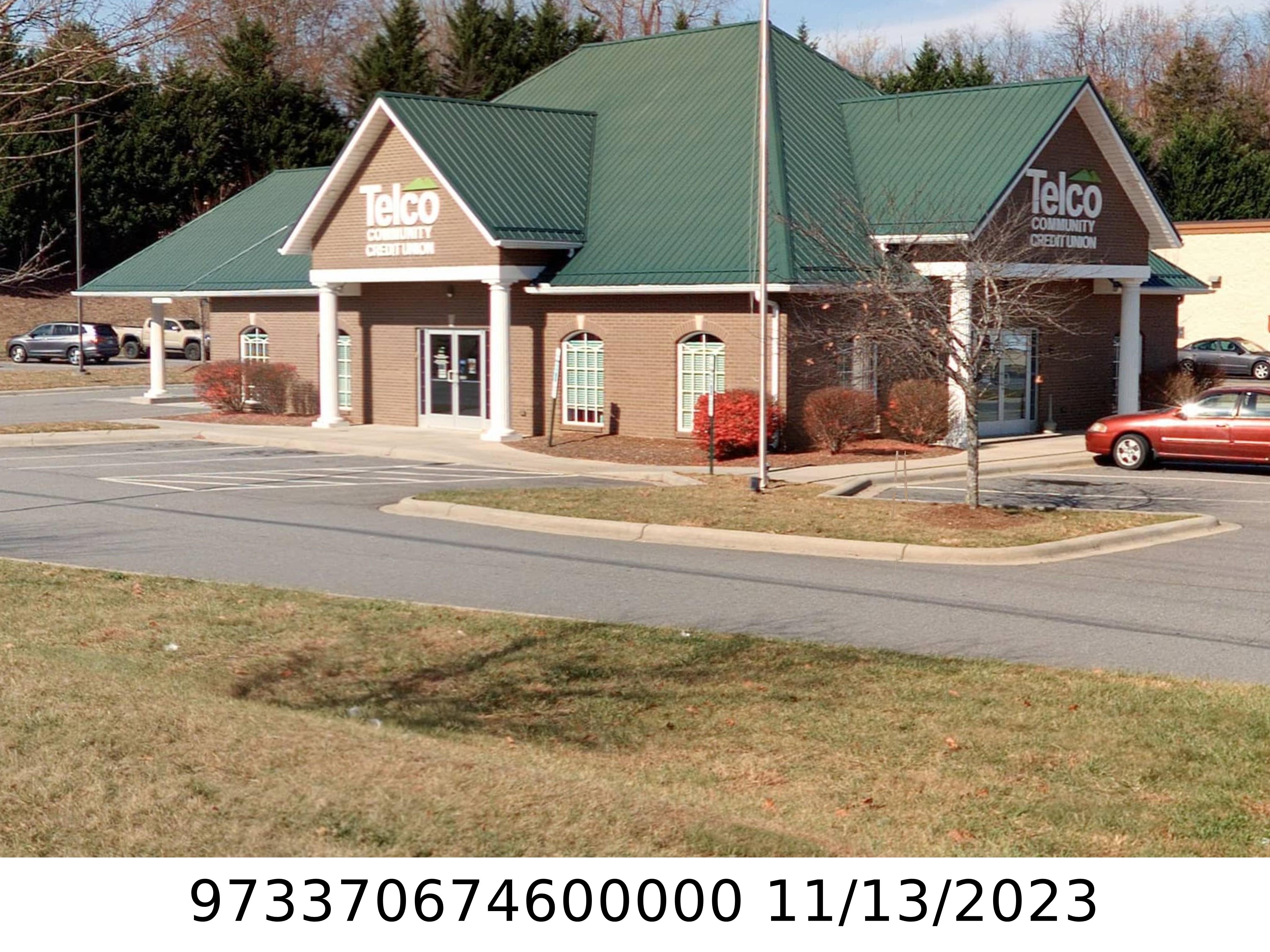 A picture of the property located at 34 NORTHCREST RD, WEAVERVILLE NC 28787.