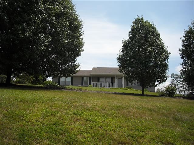 A picture of the property located at 7 MANDY LN, WEAVERVILLE NC 28787.