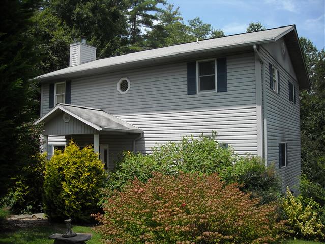 A picture of the property located at 16 MANDY LN, WEAVERVILLE NC 28787.