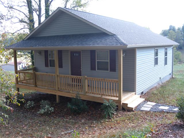 A picture of the property located at 15 COTTAGE CREEK LN, WEAVERVILLE NC 28787.