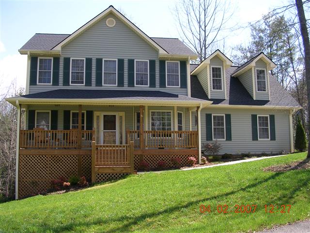 A picture of the property located at 36 JEWELS LN, WEAVERVILLE NC 28787.