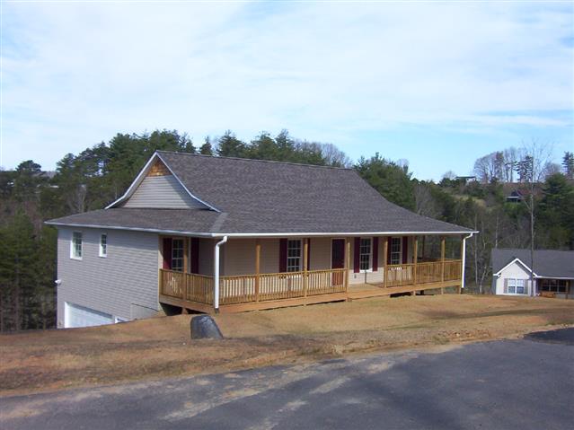 A picture of the property located at 224 JORDUST LN, WEAVERVILLE NC 28787.
