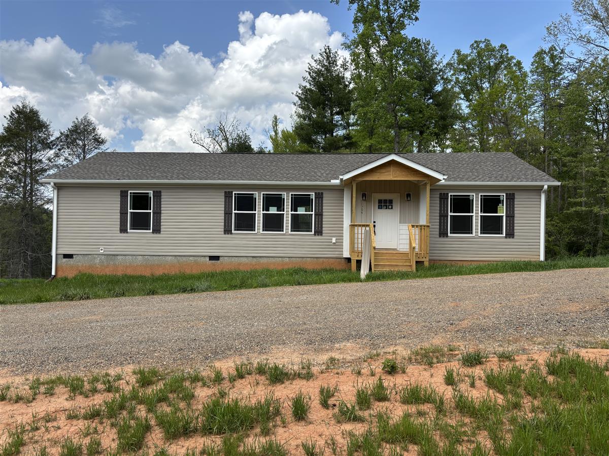 A picture of the property located at 206 WALNUT BRANCH RD, WEAVERVILLE NC 28787.