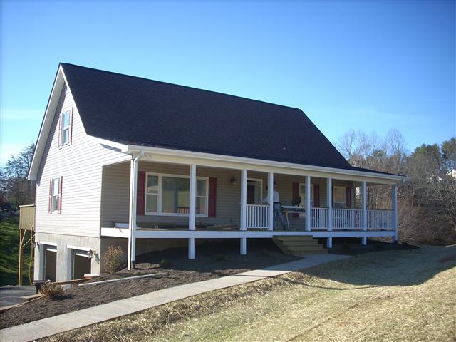 A picture of the property located at 33 CANDY TUFT LN, WEAVERVILLE NC 28787.