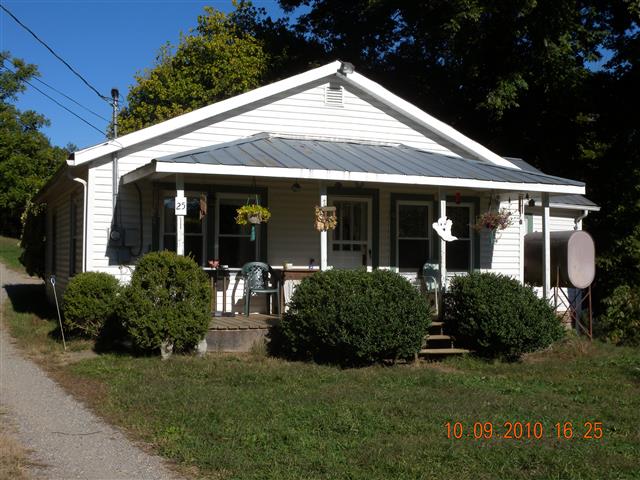 A picture of the property located at 31 PINE AIR DR, WEAVERVILLE NC 28787.