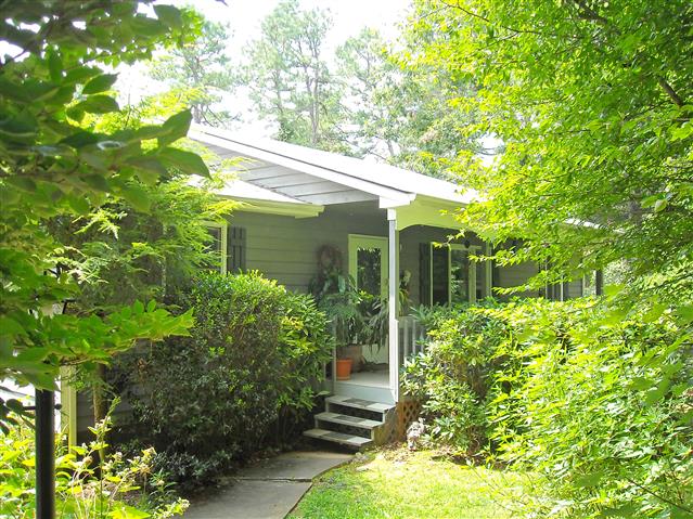 A picture of the property located at 4 PARTRIDGE LN, WEAVERVILLE NC 28787.