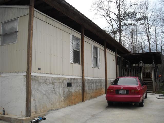 A picture of the property located at 44 ENGLISH LN, WEAVERVILLE NC 28787.