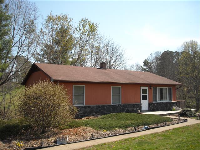 A picture of the property located at 19 PALMER FORD RD, WEAVERVILLE NC 28787.
