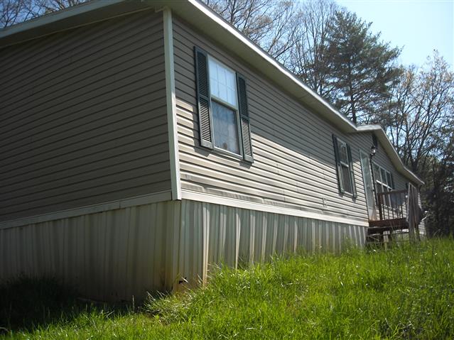 A picture of the property located at 180 FORGE CREEK LN, WEAVERVILLE NC 28787.