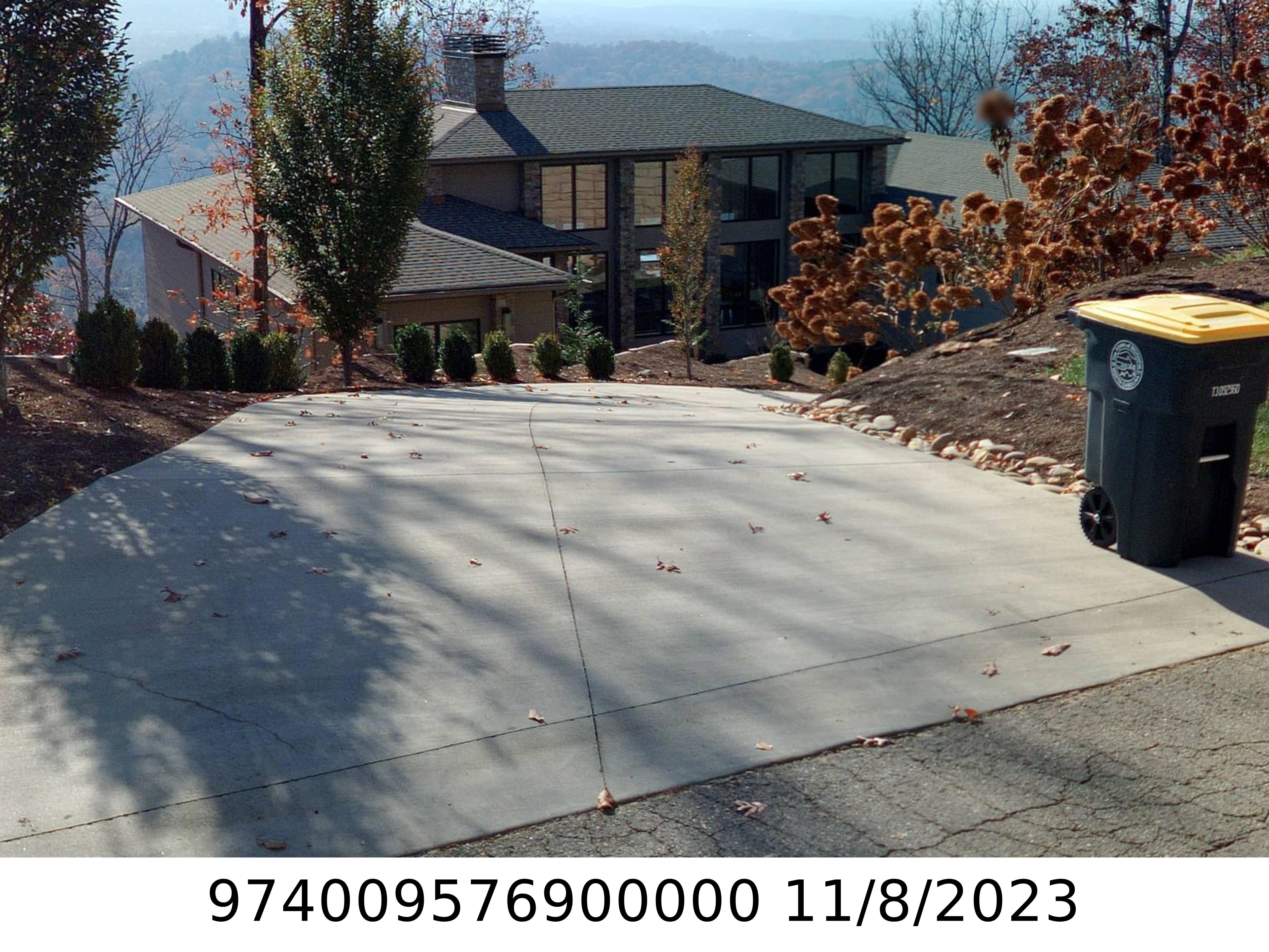 A picture of the property located at 24 LAKE TOWN LN, ASHEVILLE NC 28804.