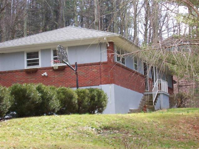 A picture of the property located at 23 ELLENWOOD DR, ASHEVILLE NC 28804.