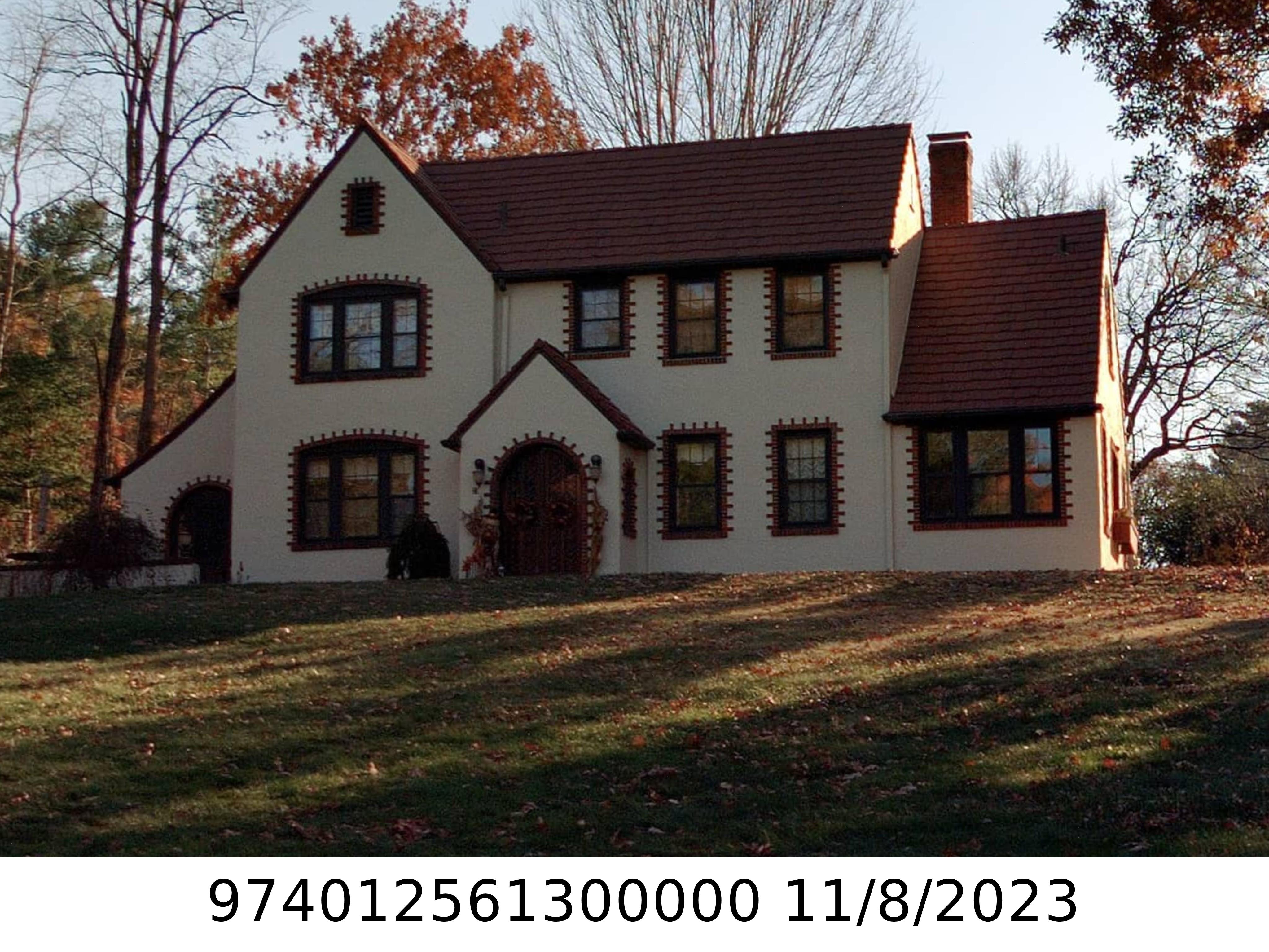 A picture of the property located at 23 GREENLEAF CIR, ASHEVILLE NC 28804.