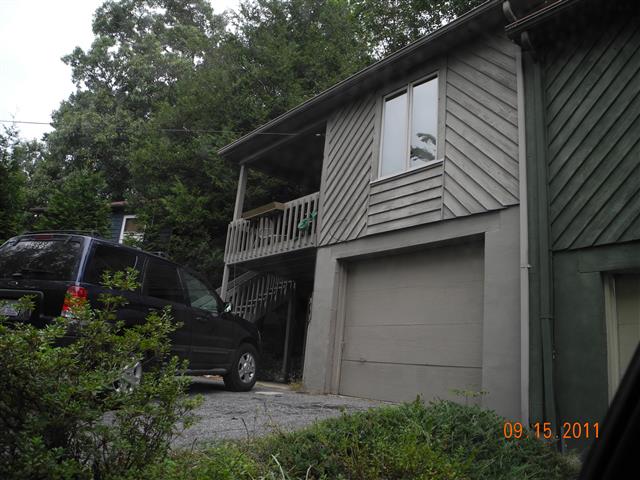 A picture of the property located at 101 FENNER AVE, ASHEVILLE NC 28804.