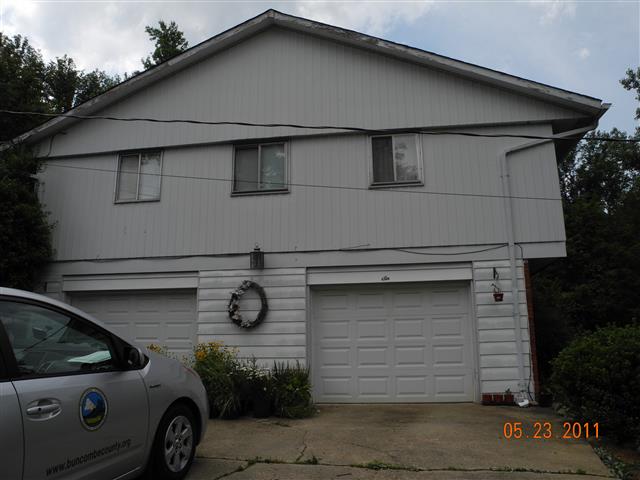 A picture of the property located at 6 SANDON CIR, ASHEVILLE NC 28804.