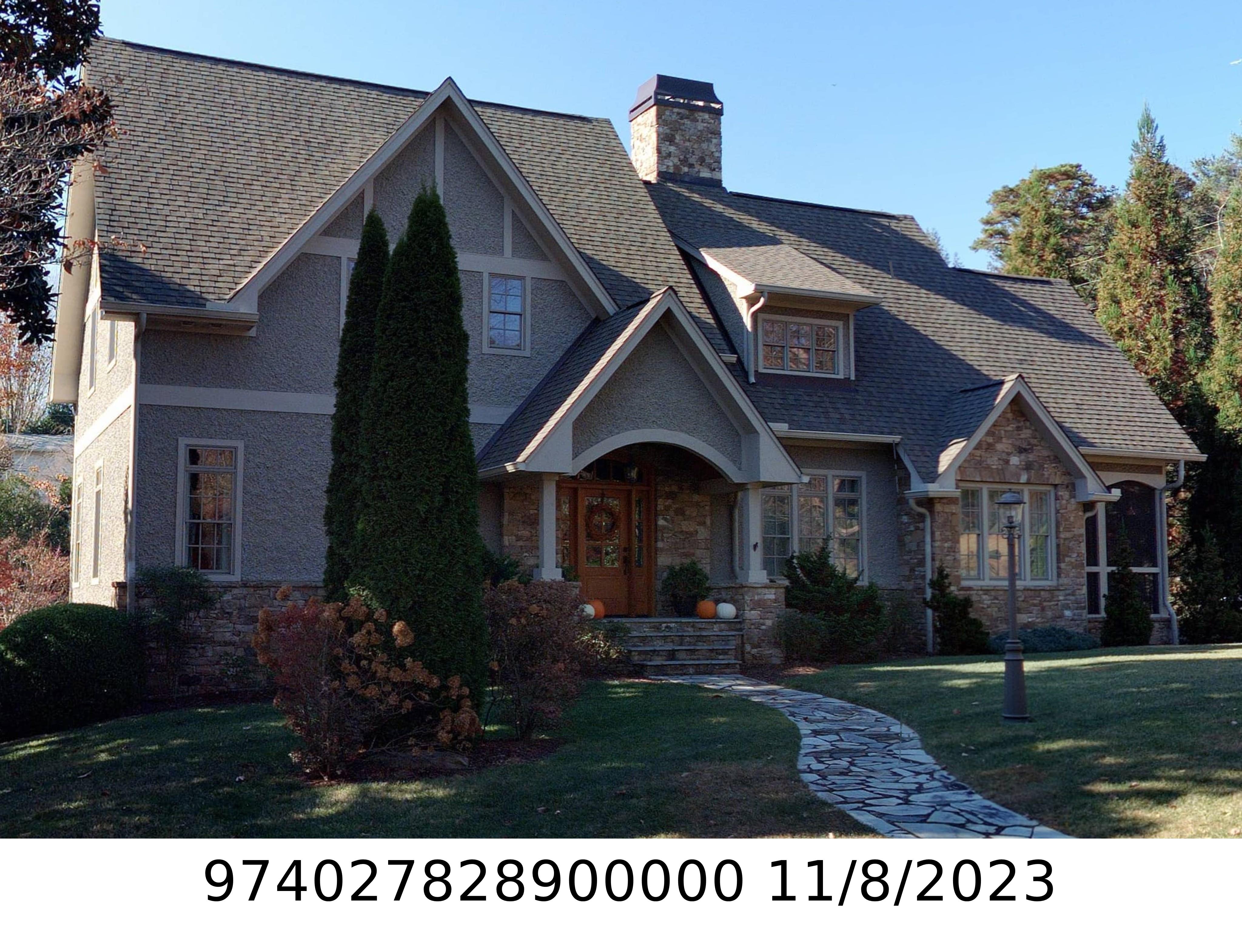 A picture of the property located at 76 EDGELAWN RD, ASHEVILLE NC 28804.
