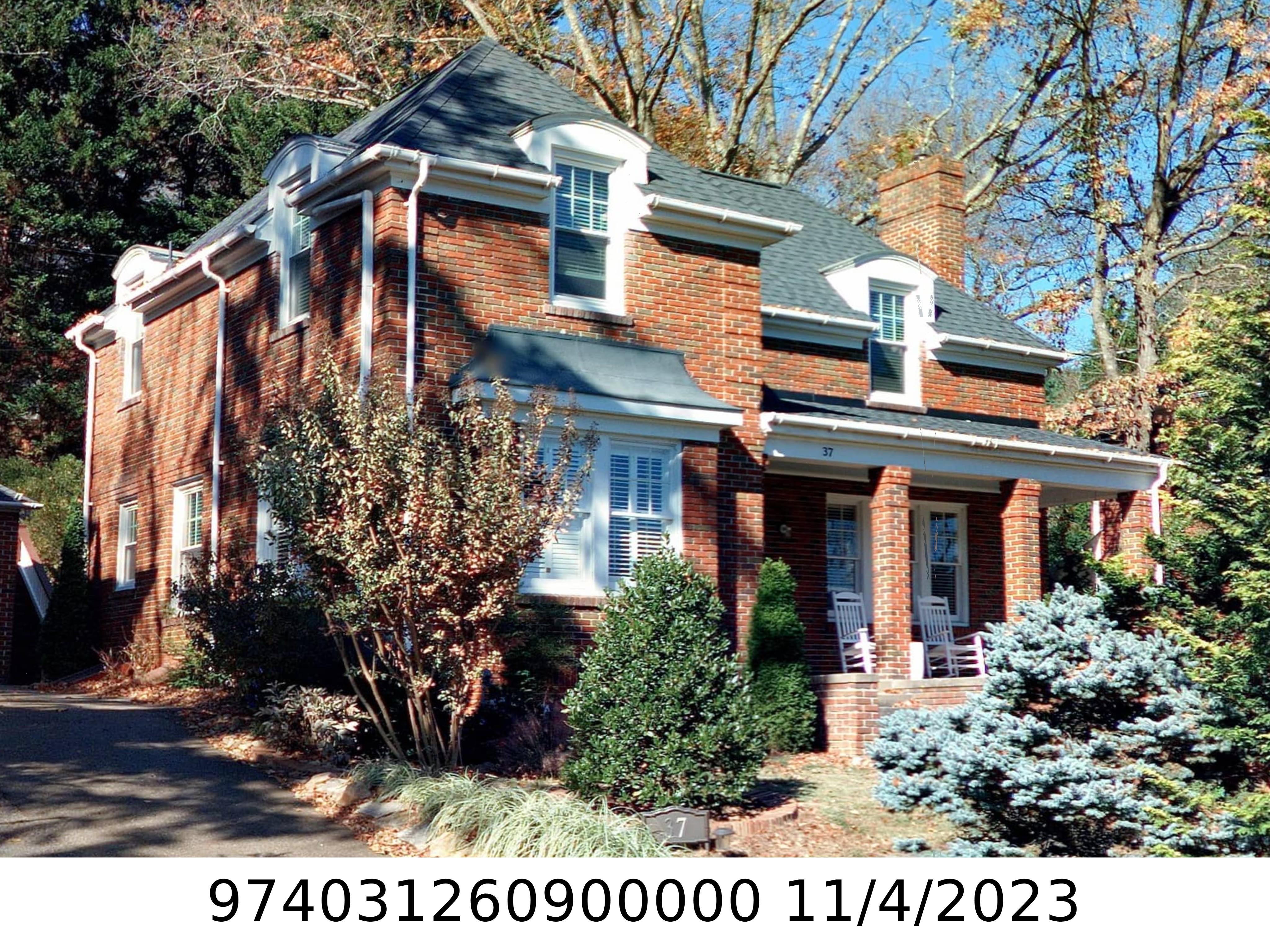 A picture of the property located at 37 MOUNT VERNON CIR, ASHEVILLE NC 28804.