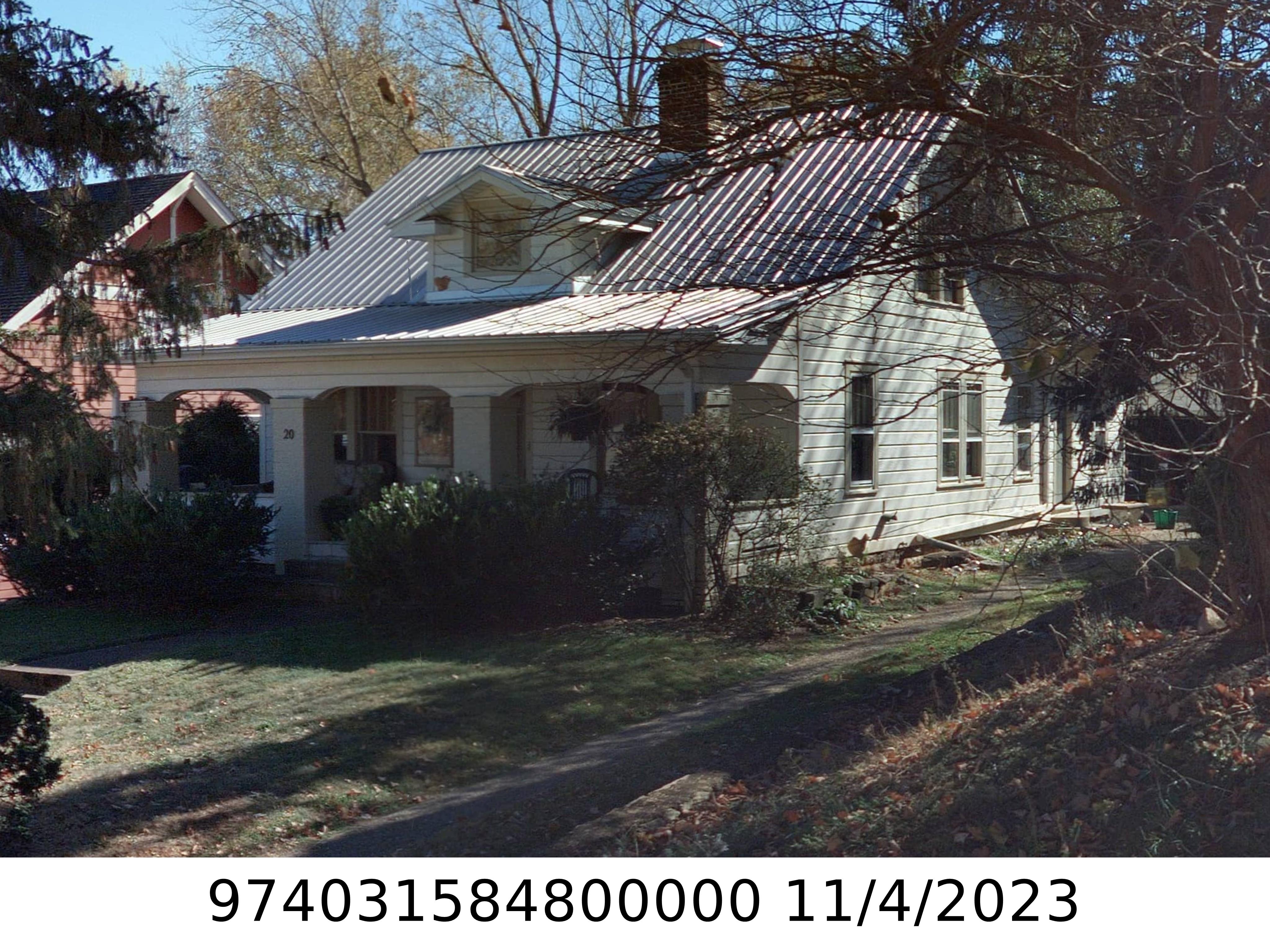 A picture of the property located at 20 MOUNT VERNON CIR, ASHEVILLE NC 28804.