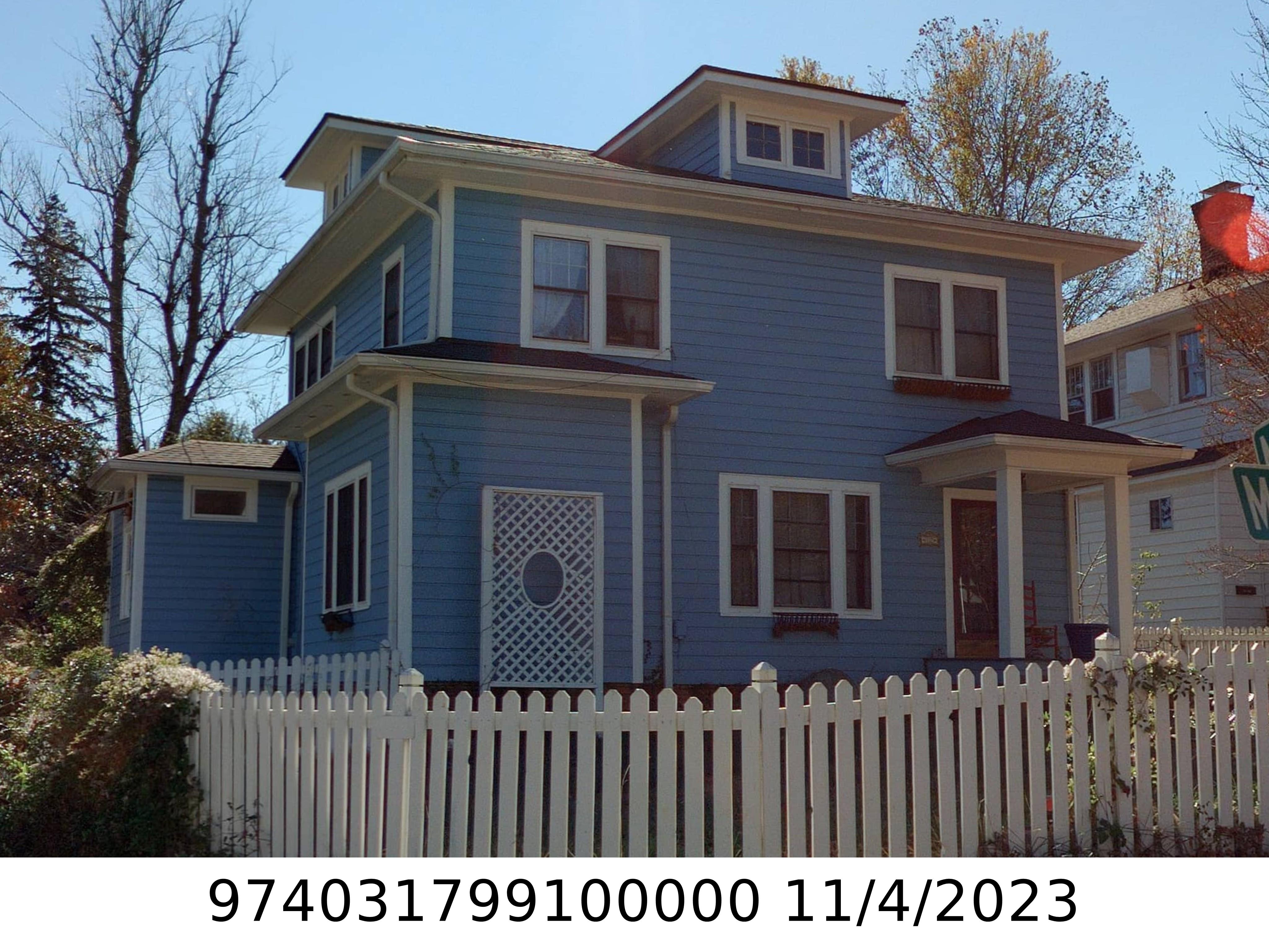 A picture of the property located at 12 MOUNT VERNON CIR, ASHEVILLE NC 28804.