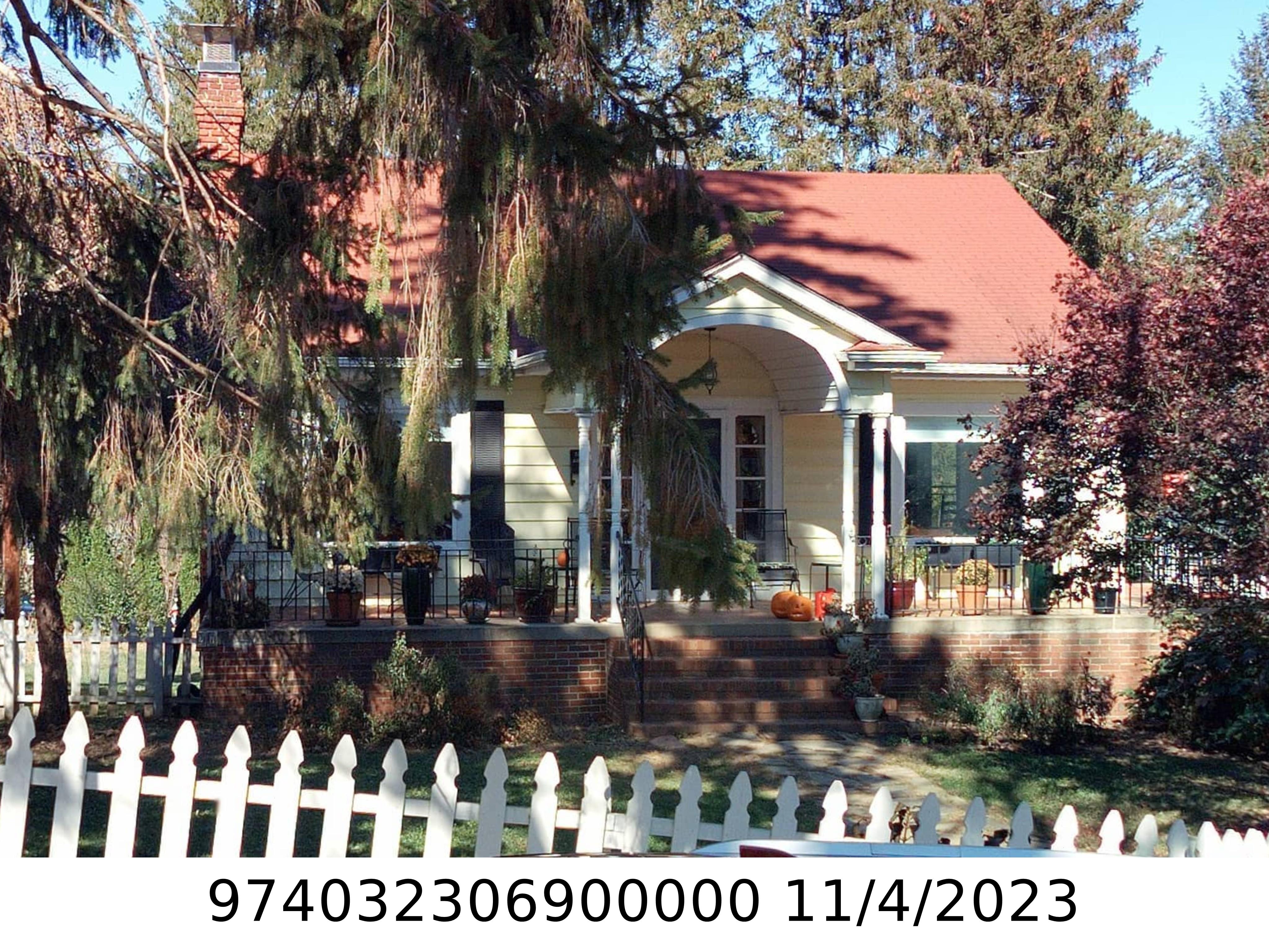 A picture of the property located at 27 MOUNT VERNON CIR, ASHEVILLE NC 28804.