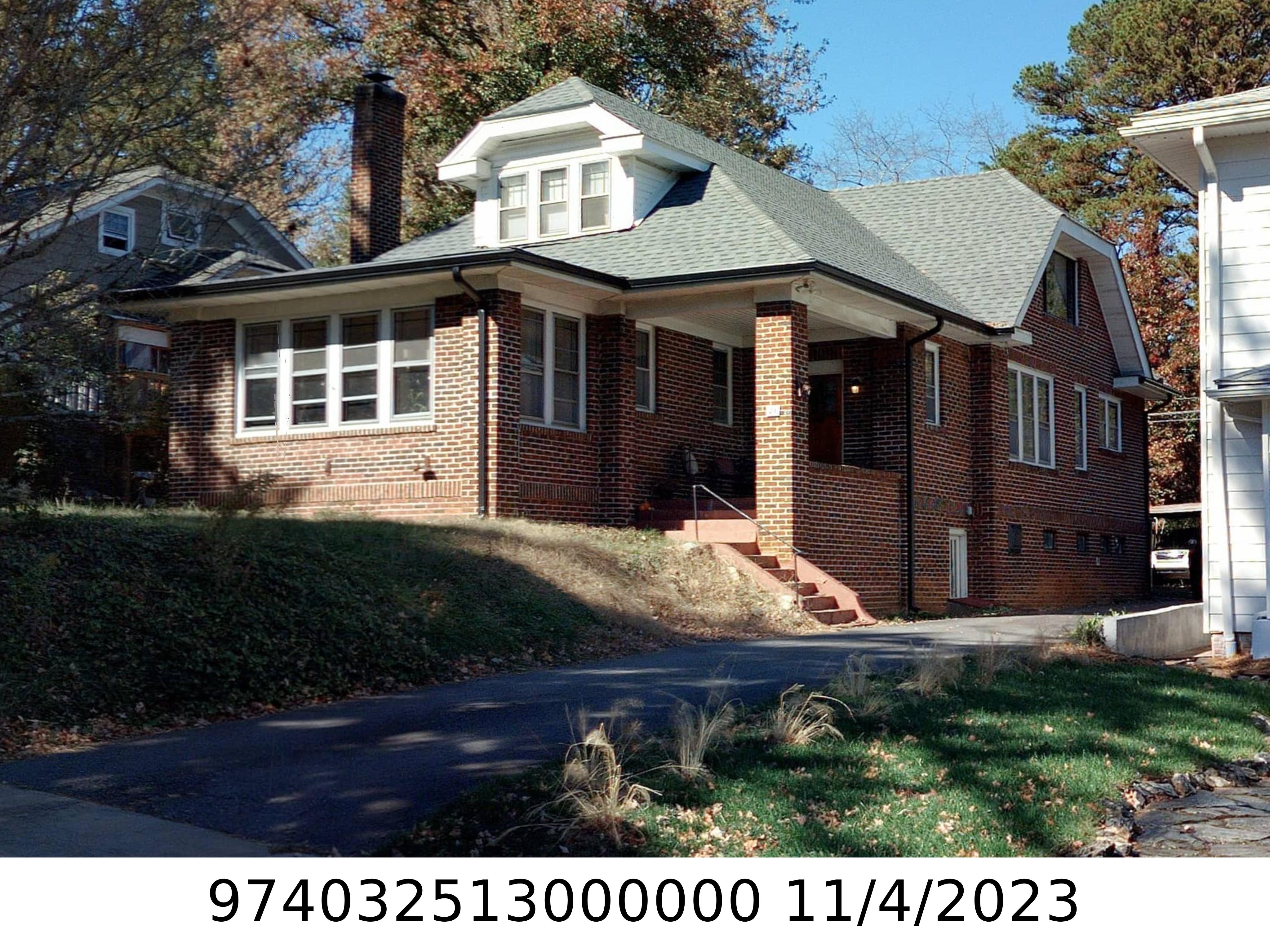 A picture of the property located at 21 MOUNT VERNON CIR, ASHEVILLE NC 28804.
