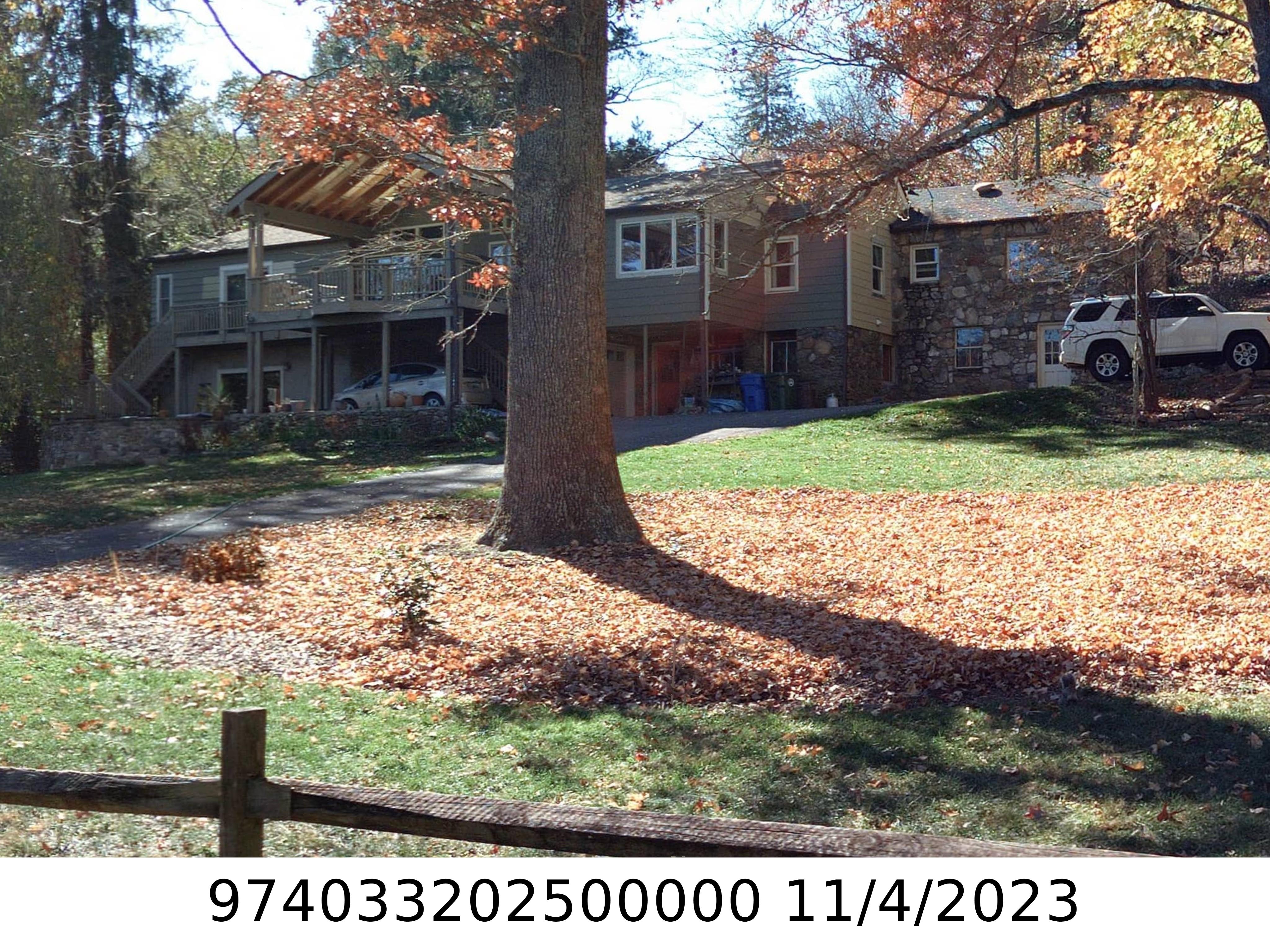 A picture of the property located at 55 CAMBRIDGE RD, ASHEVILLE NC 28804.