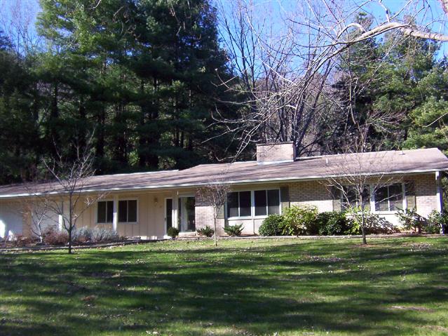 A picture of the property located at 21 BEAVERBROOK RD ASHEVILLE NC.