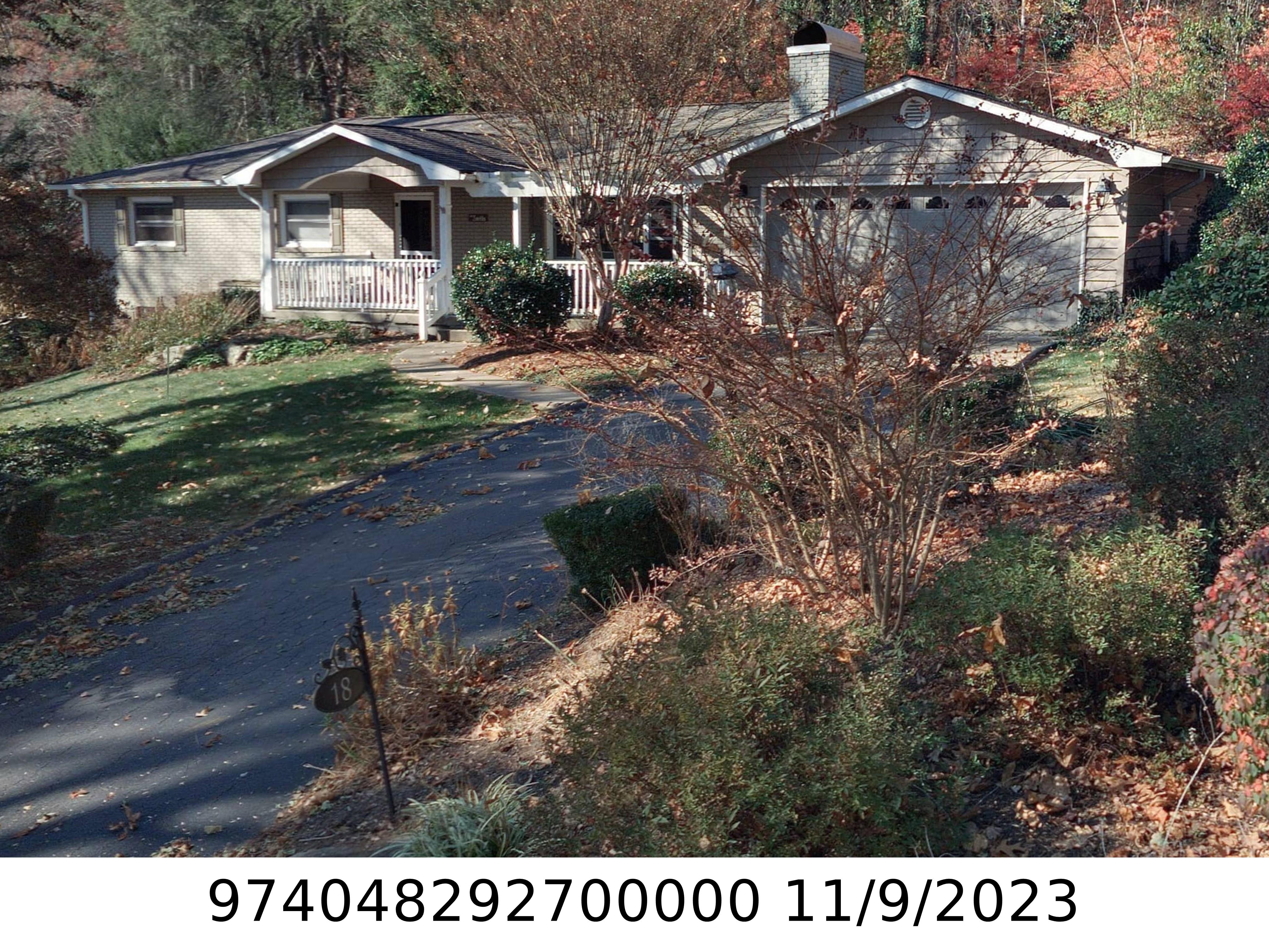A picture of the property located at 18 ROBINHOOD RD, ASHEVILLE NC 28804.
