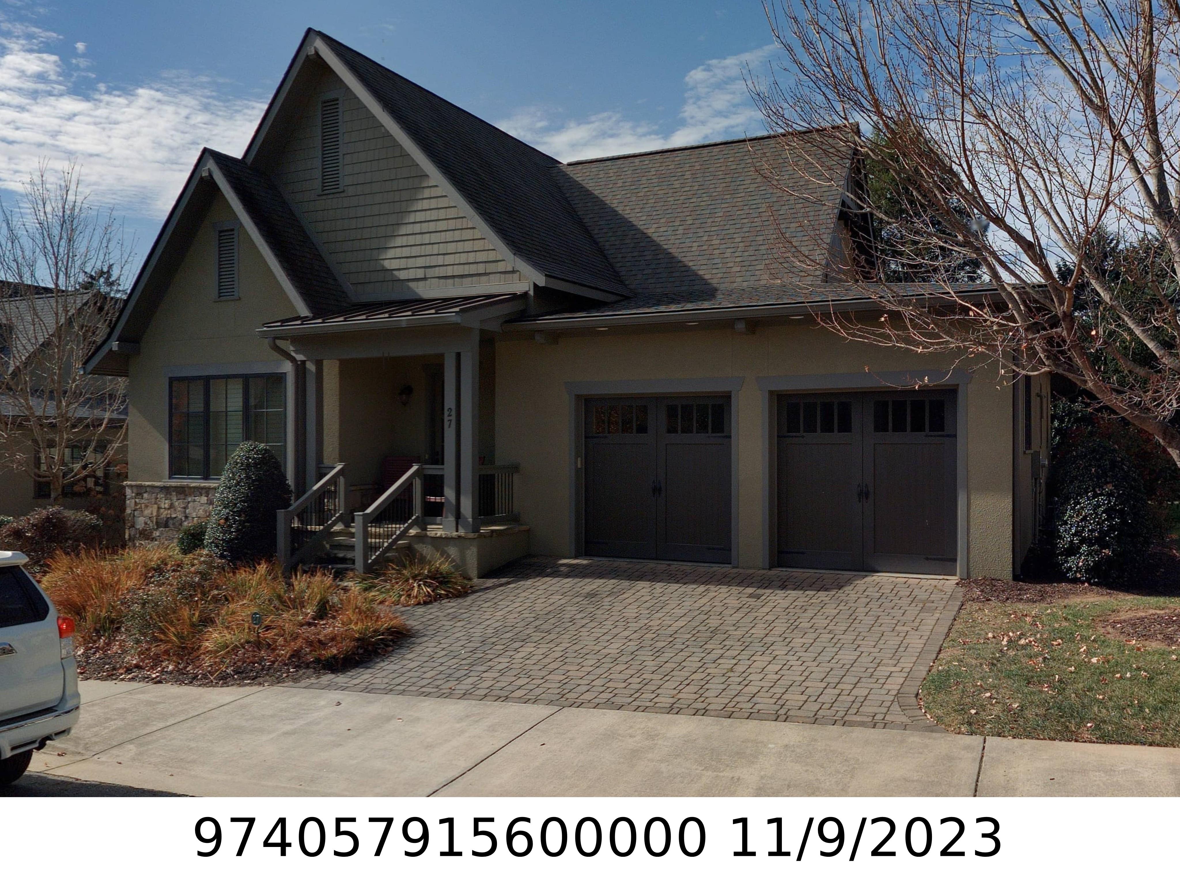 A picture of the property located at 27 CHANTILLY DR, ASHEVILLE NC 28804.