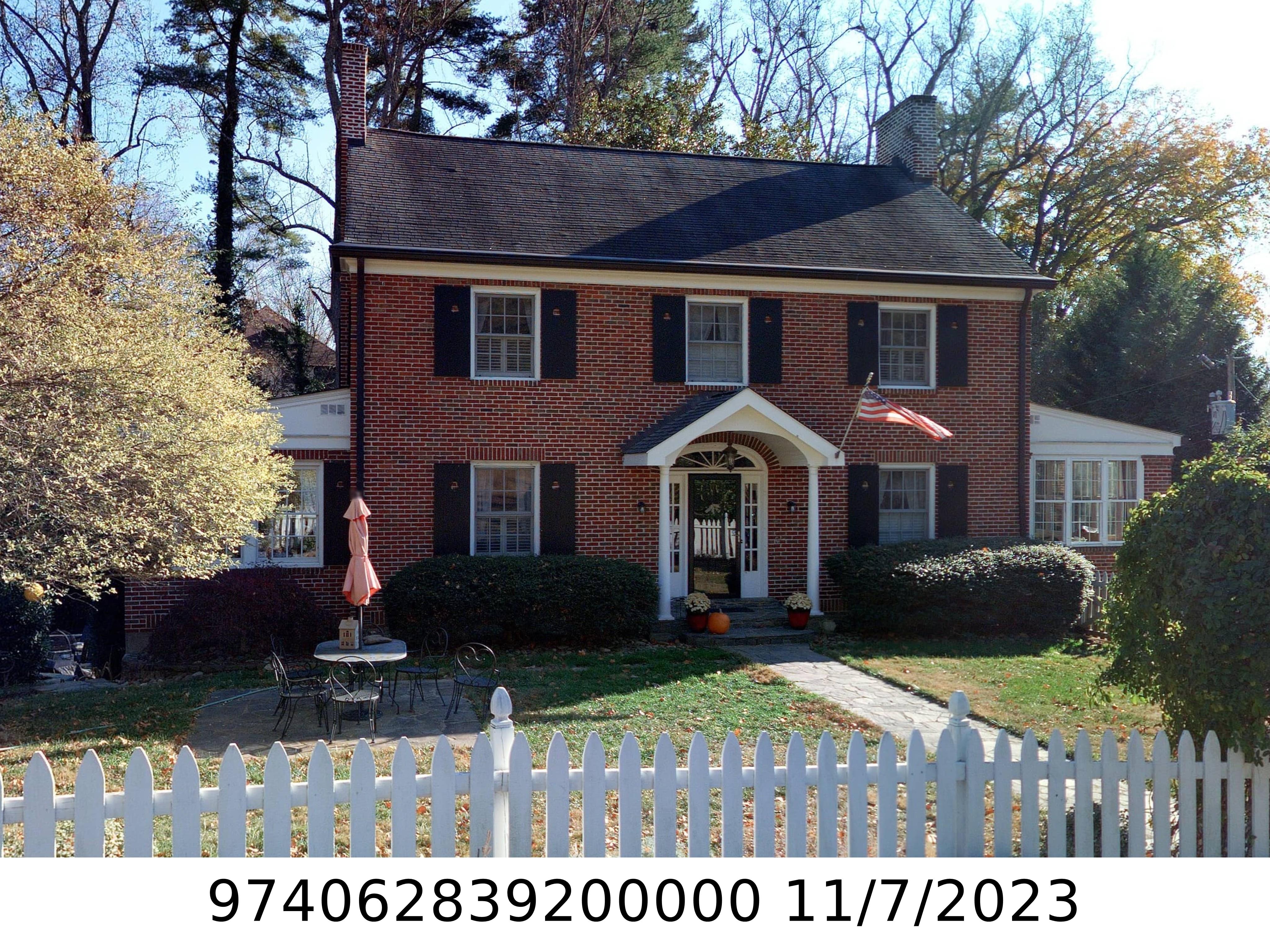 A picture of the property located at 14 BLACKWOOD RD, ASHEVILLE NC 28804.