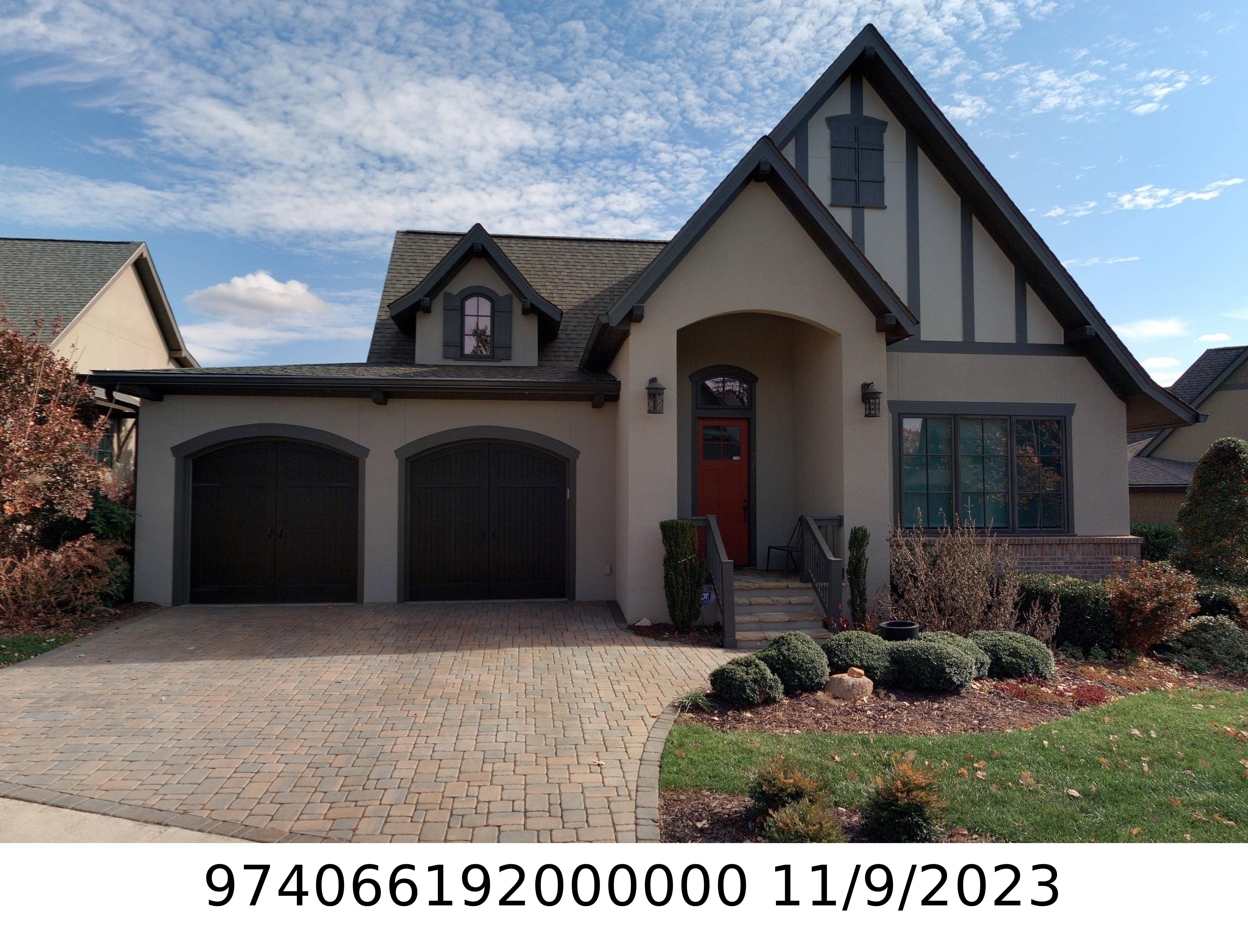 A picture of the property located at 46 CHANTILLY DR, ASHEVILLE NC 28804.
