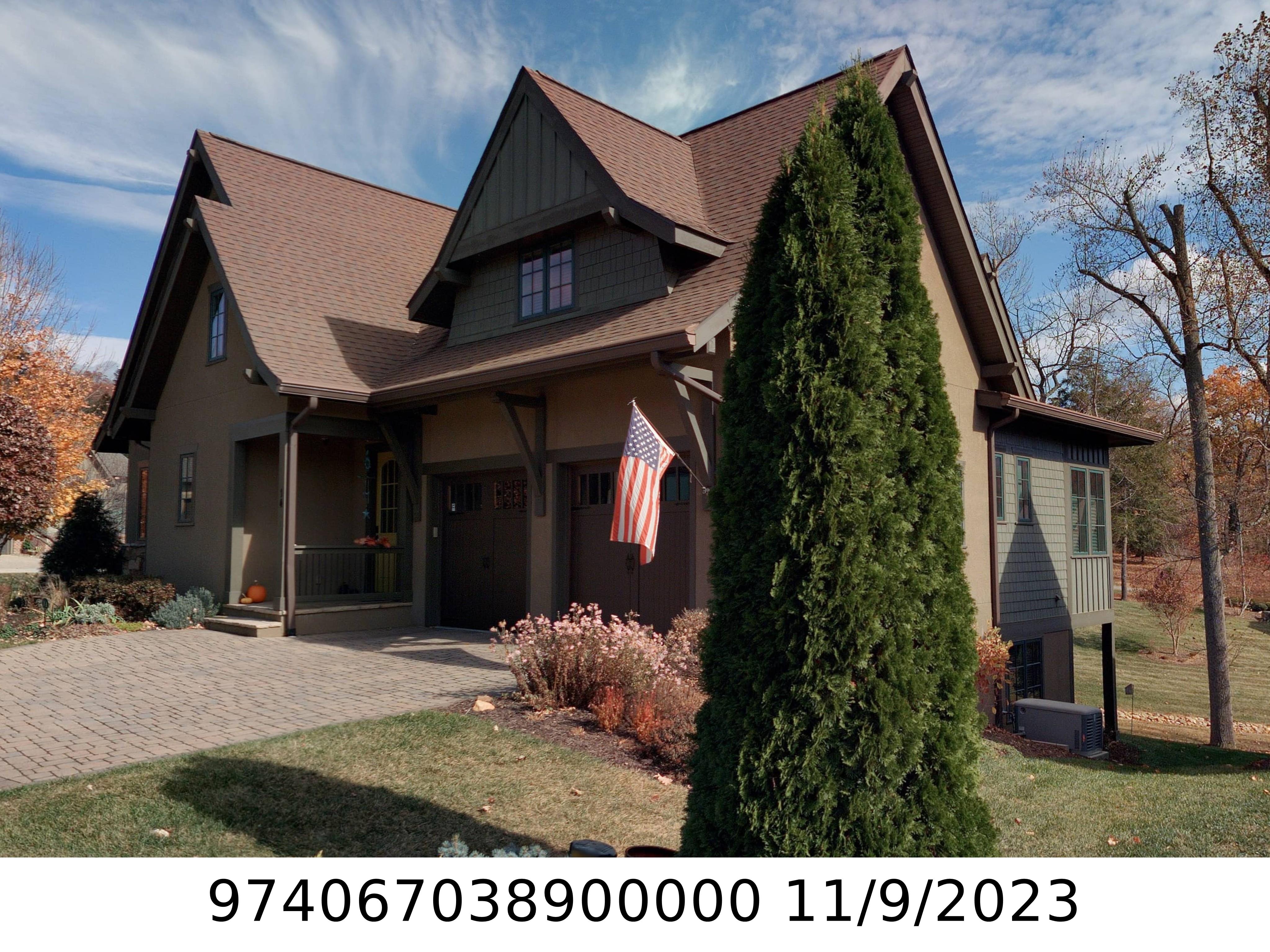 A picture of the property located at 14 CHANTILLY DR, ASHEVILLE NC 28804.