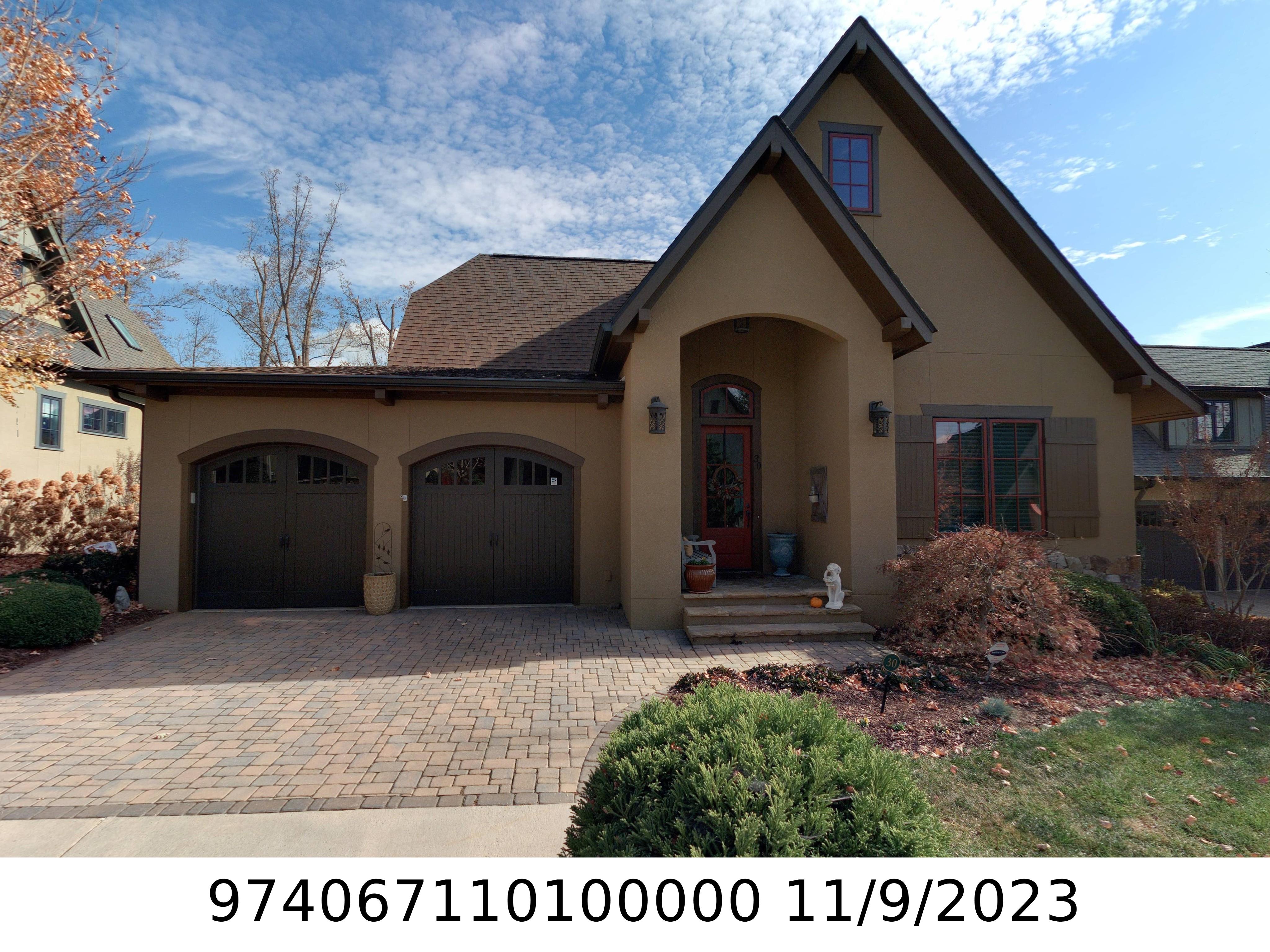 A picture of the property located at 30 CHANTILLY DR, ASHEVILLE NC 28804.