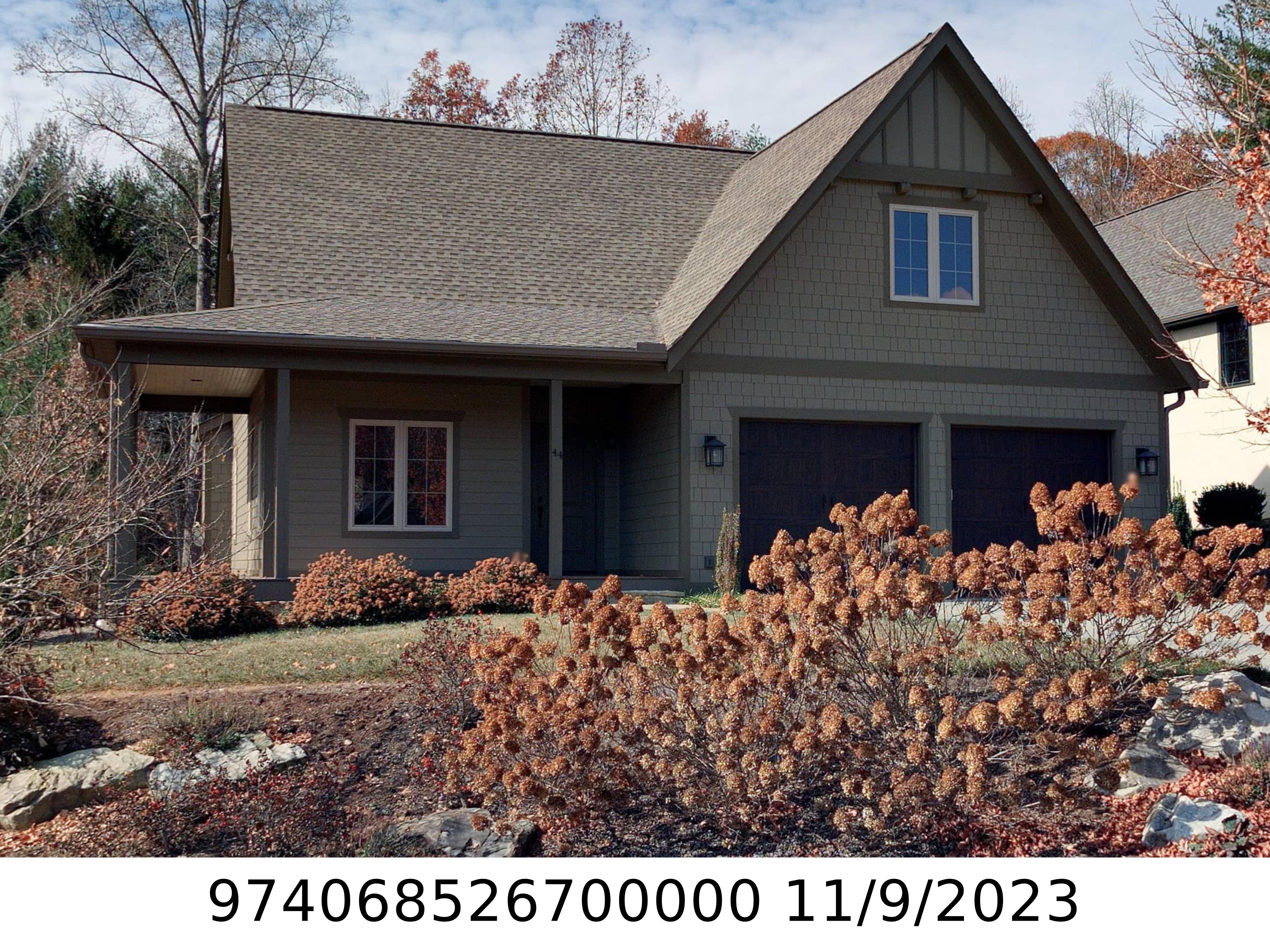 A picture of the property located at 44 VERSAILLES LN, ASHEVILLE NC 28804.