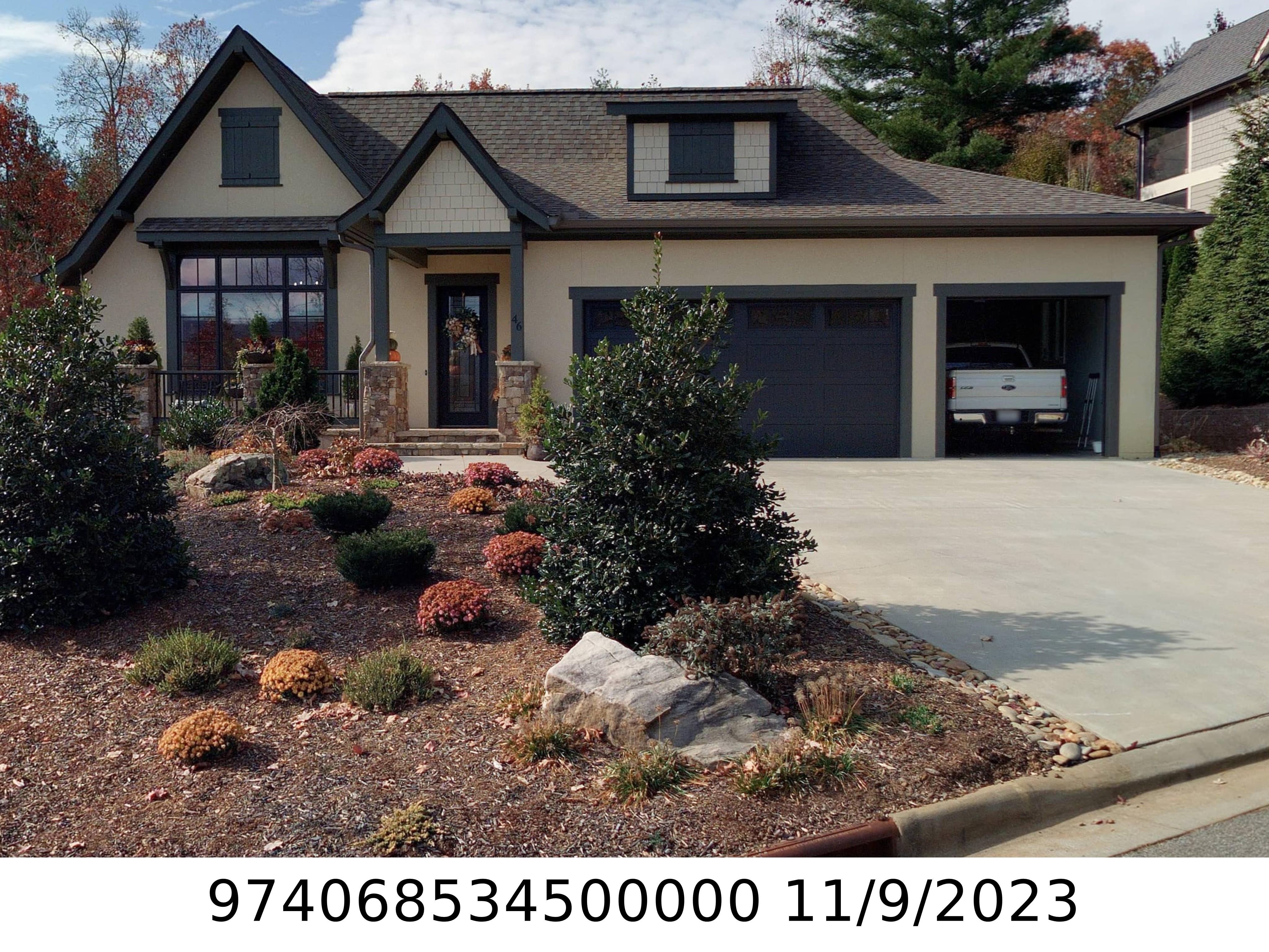 A picture of the property located at 46 VERSAILLES LN, ASHEVILLE NC 28804.