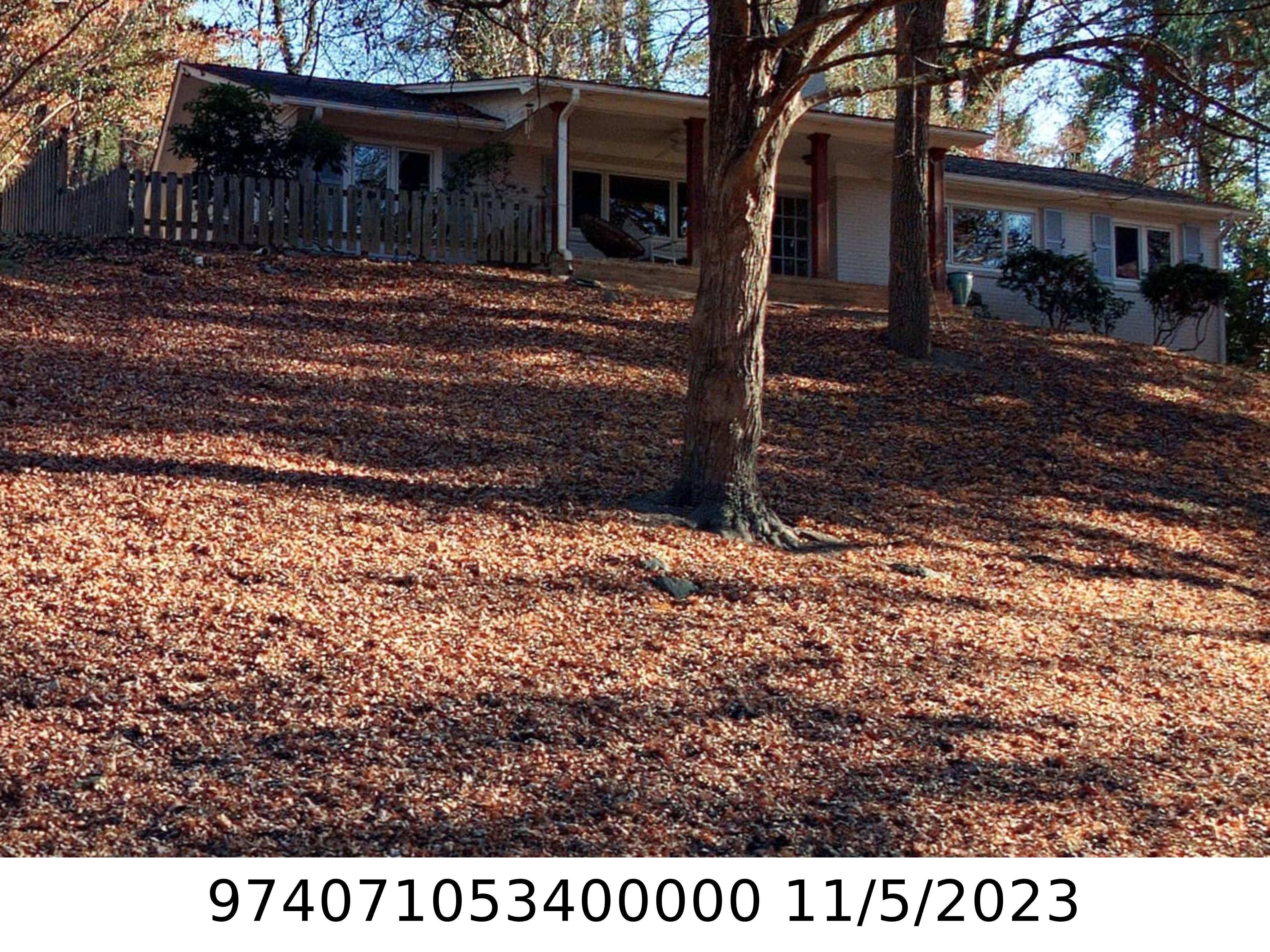 A picture of the property located at 11 MAPLEWOOD RD, ASHEVILLE NC 28804.