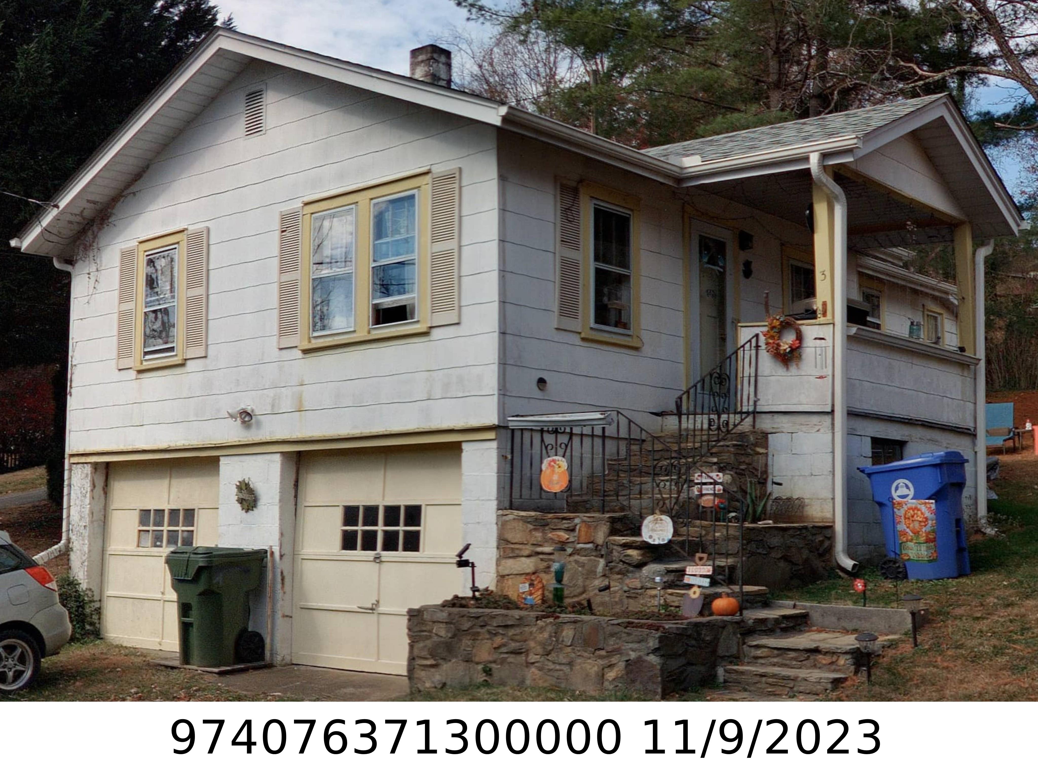 A picture of the property located at 3 KILLIAN LN, ASHEVILLE NC 28804.
