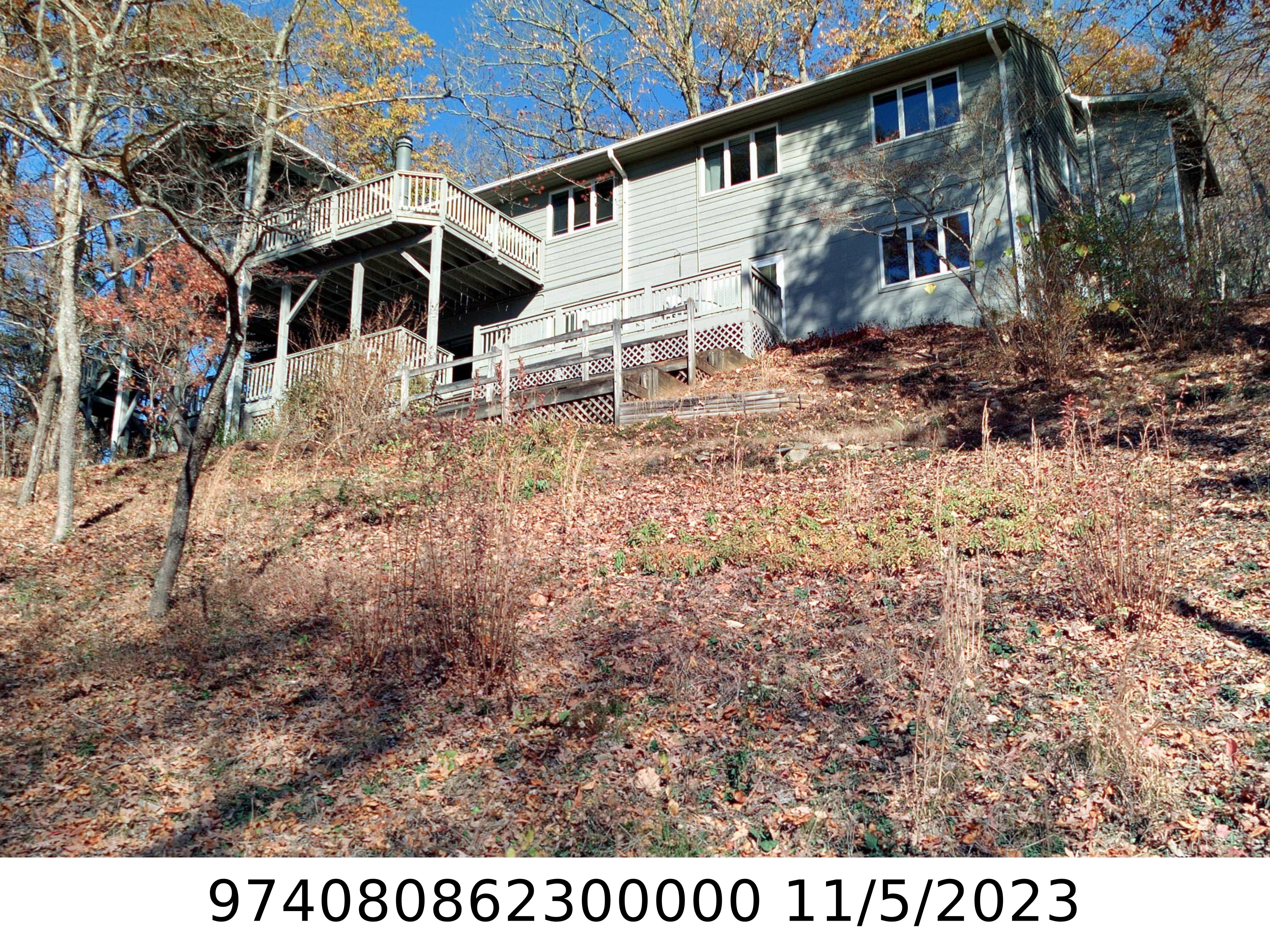 A picture of the property located at 3 SUNSET LN, ASHEVILLE NC 28804.