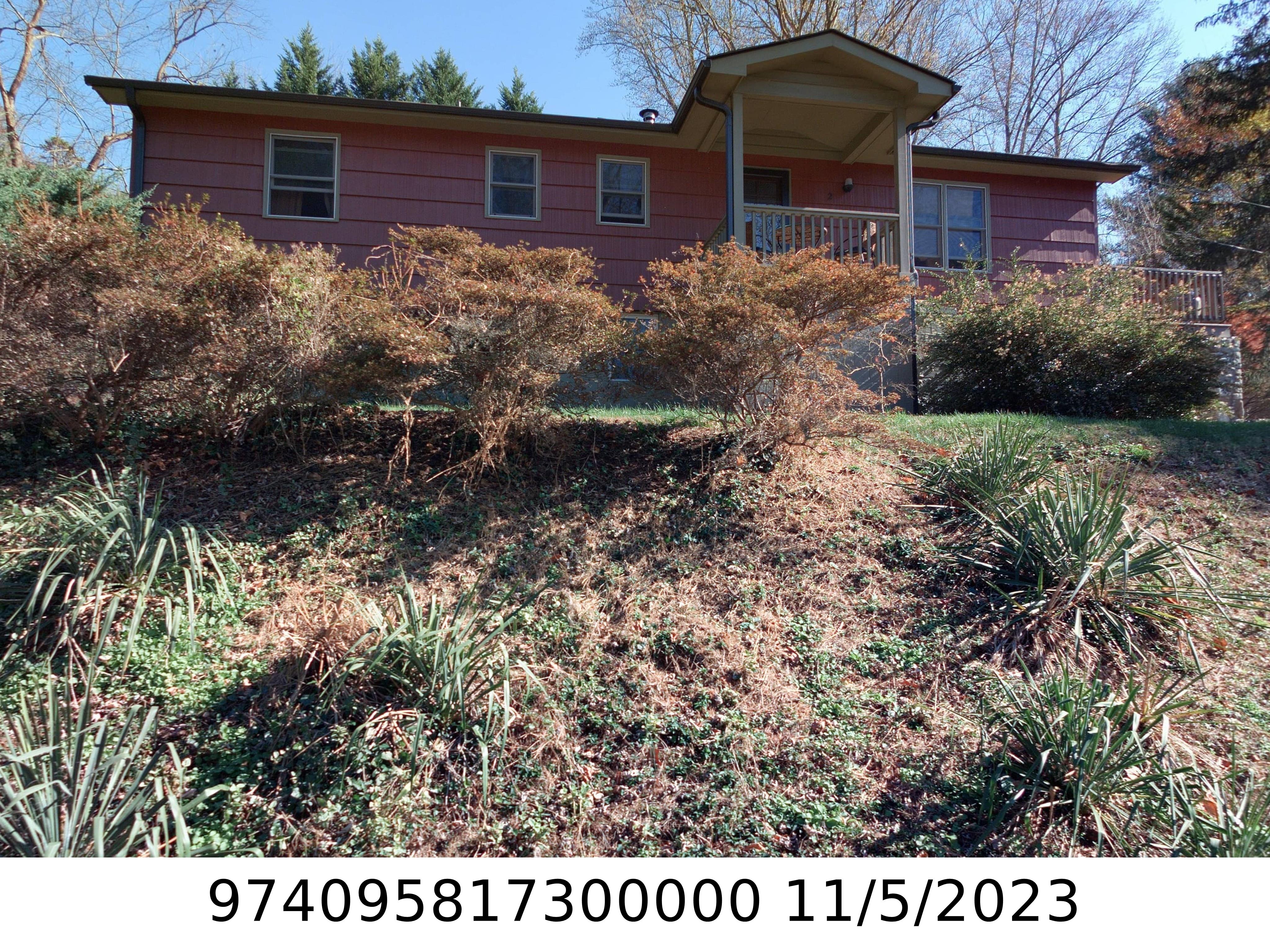 A picture of the property located at 2 VALLEY LN, ASHEVILLE NC 28804.