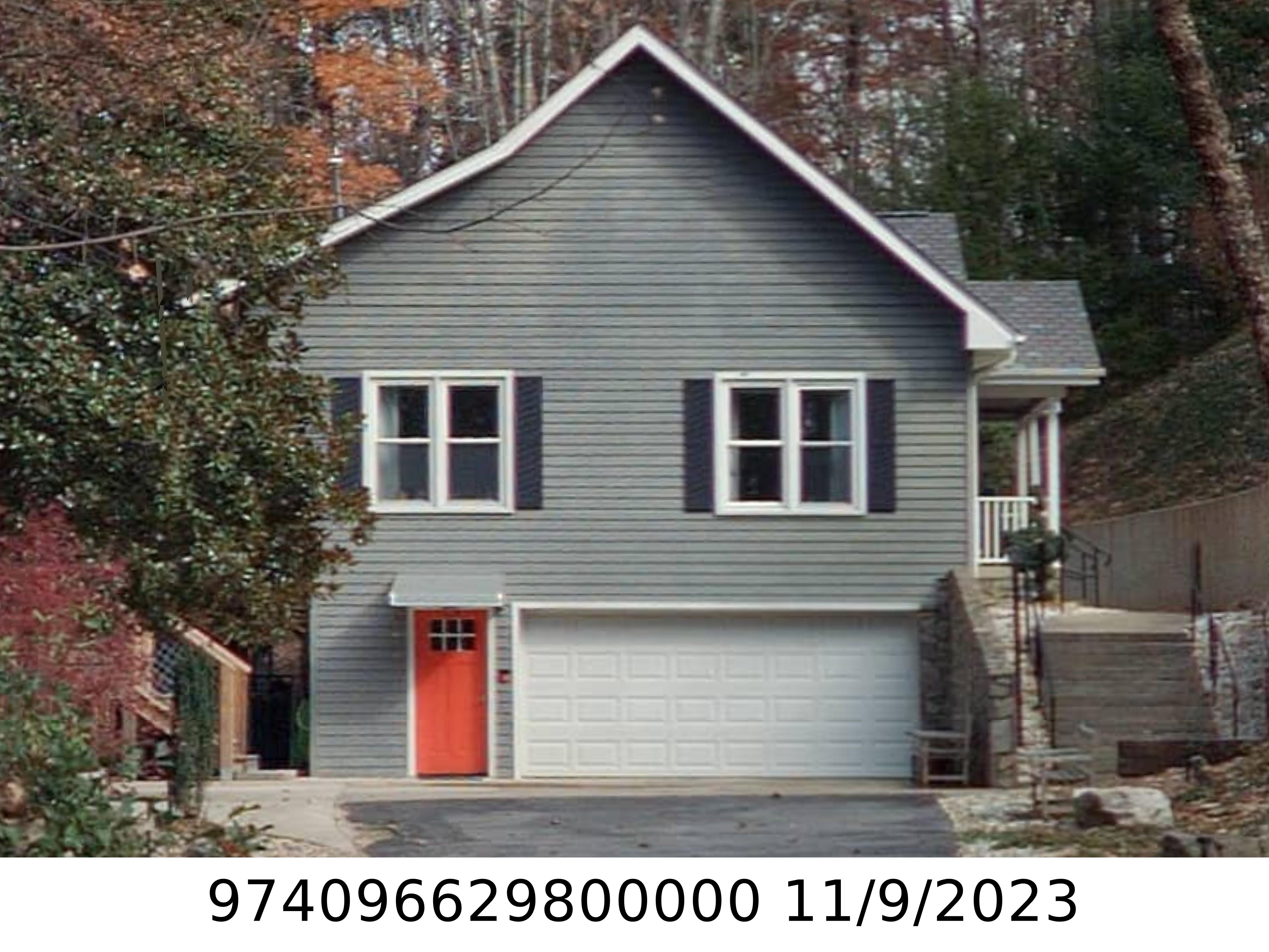 A picture of the property located at 153 SKYVIEW CIR, ASHEVILLE NC 28804.