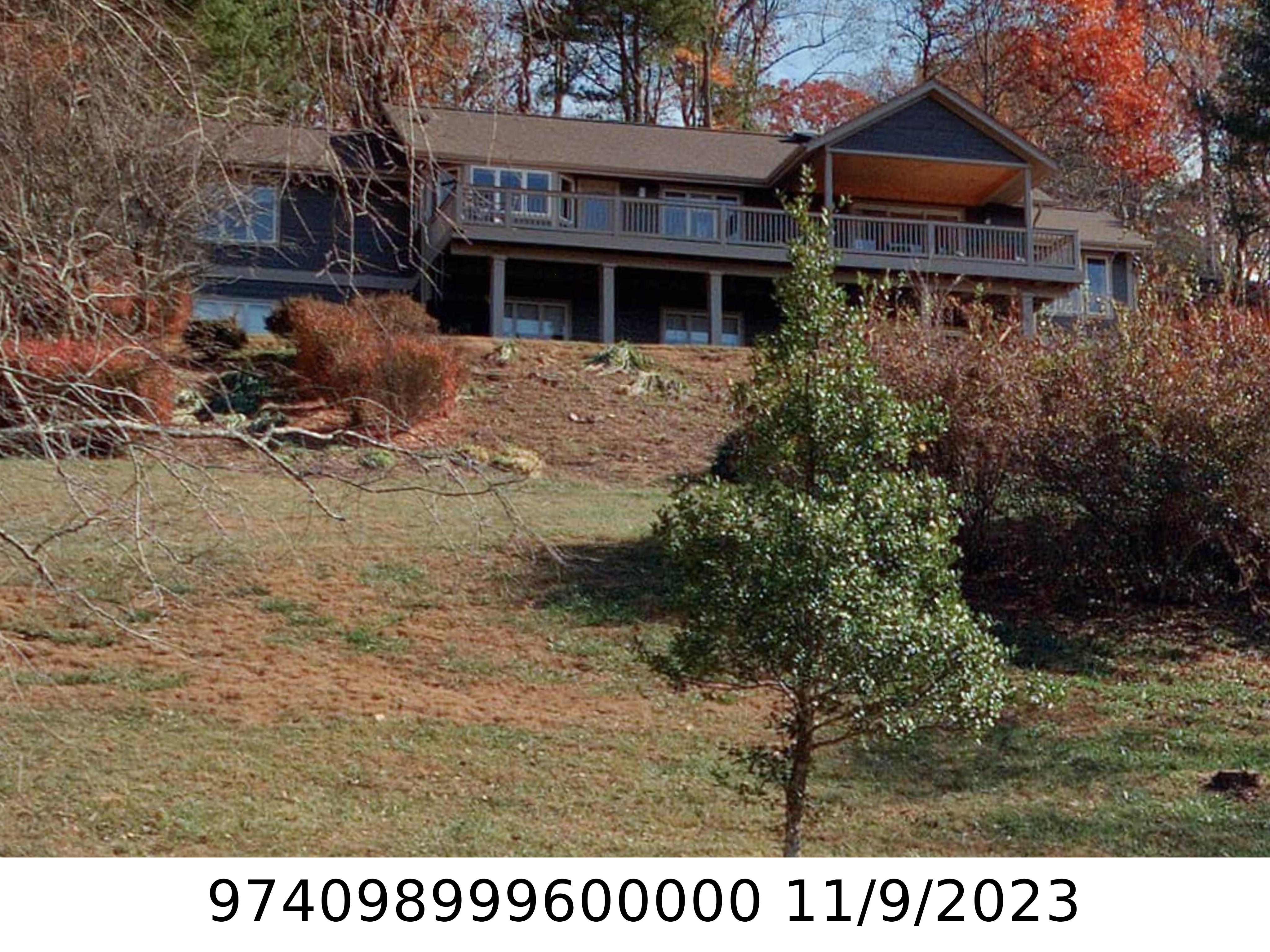 A picture of the property located at 6 BLACKBERRY LN, ASHEVILLE NC 28804.
